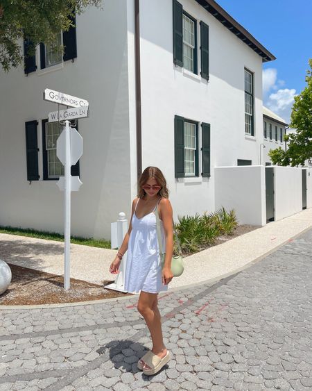 White sundress perfect for summer! Has pockets too 🤍 I’m wearing size XS

#LTKGiftGuide #LTKxelfCosmetics #LTKSeasonal