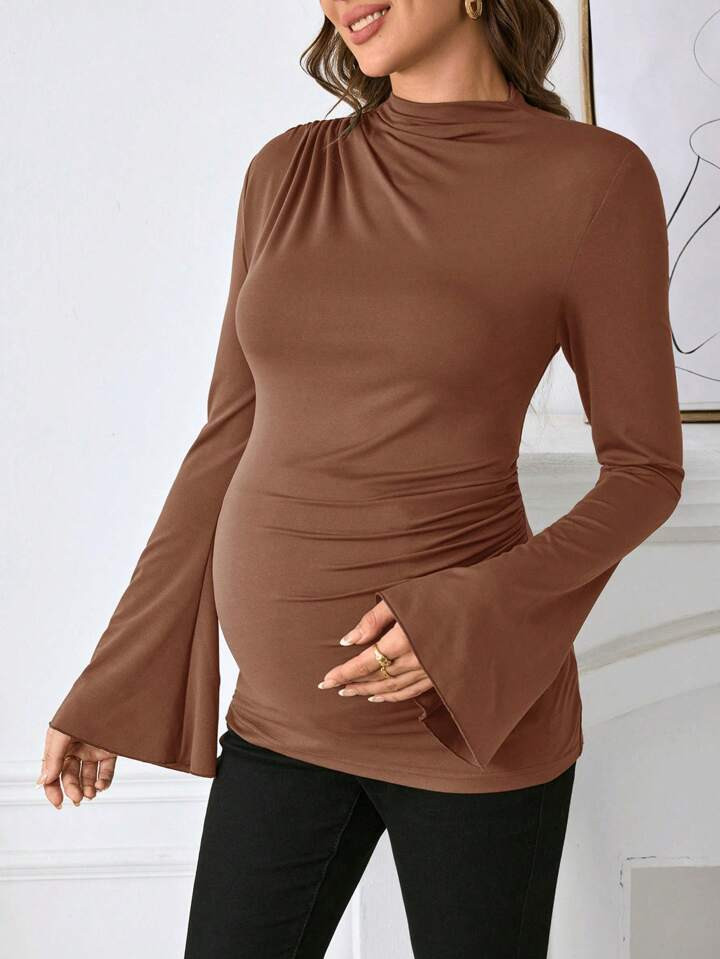 SHEIN Maternity Casual Stand Collar Bell Sleeve T-Shirt, Brown Fitted Pregnancy Tee For Autumn | SHEIN