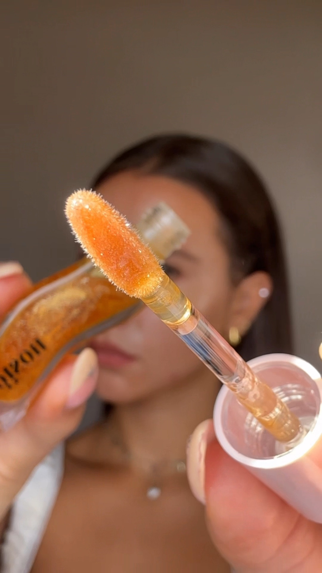 I think I love this even more than the original!! 🤍✨

@gisou honey infused lip oil in shade shimmer glow 🌟 

this has the most subtle golden sparkles and is perfect for no-makeup, glowy skin days 🍯


#gisou #lipoil #glowyskin 

*some items maybe be gifted but with no obligation to post 


•
•
•
•
•
•

clear skin, real skin, glowy skin, acne prone, acne positivity, skin positivity, skin proud, skin pride, blemish, spotty skin, no filter, skincare routine, skincare trend, skincare creator, beauty creator, ugc, lip oil, viral product, viral makeup, skincare trend, autumn skin, gisou, trending, explore, fyp

#LTKgiftguide #LTKuk #LTKbeauty