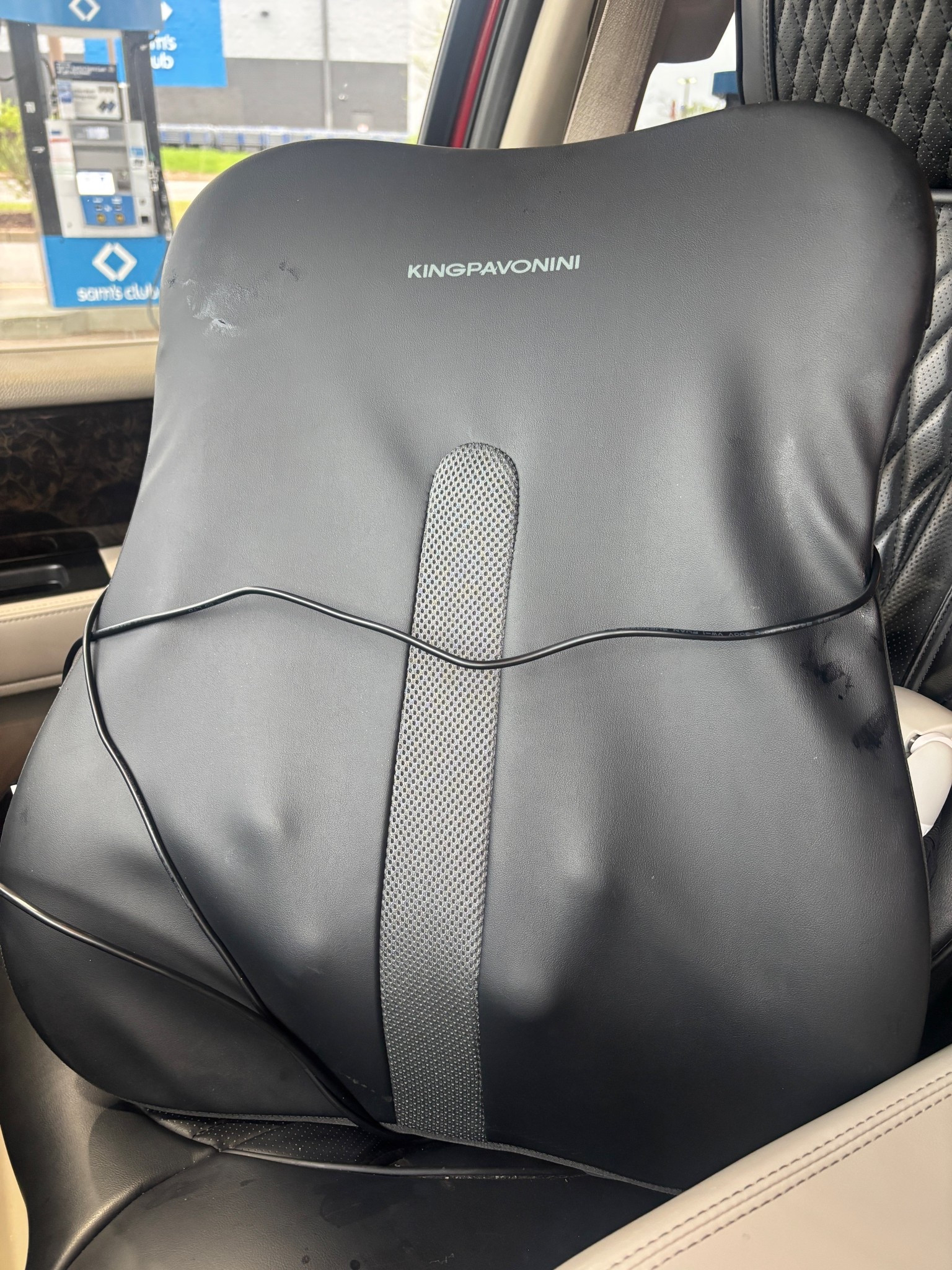 Get a massage while you work has self-care. #WorkLife. ￼

#LTKdayinmylife #LTKOver40