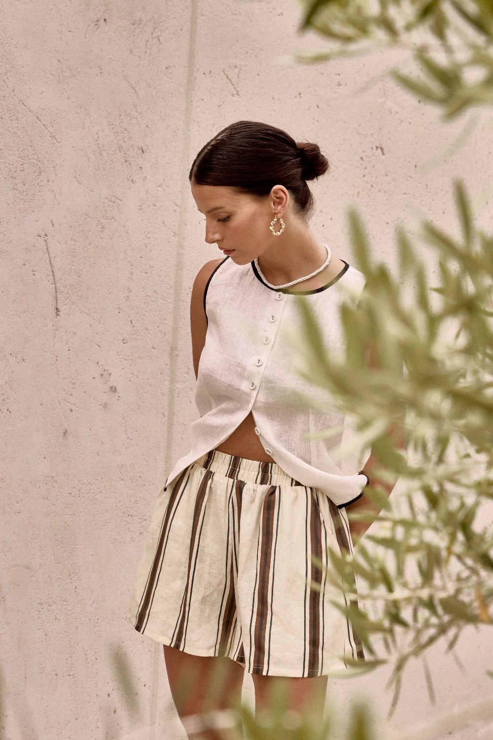Tara Linen Shorts Dune | VRG Grl