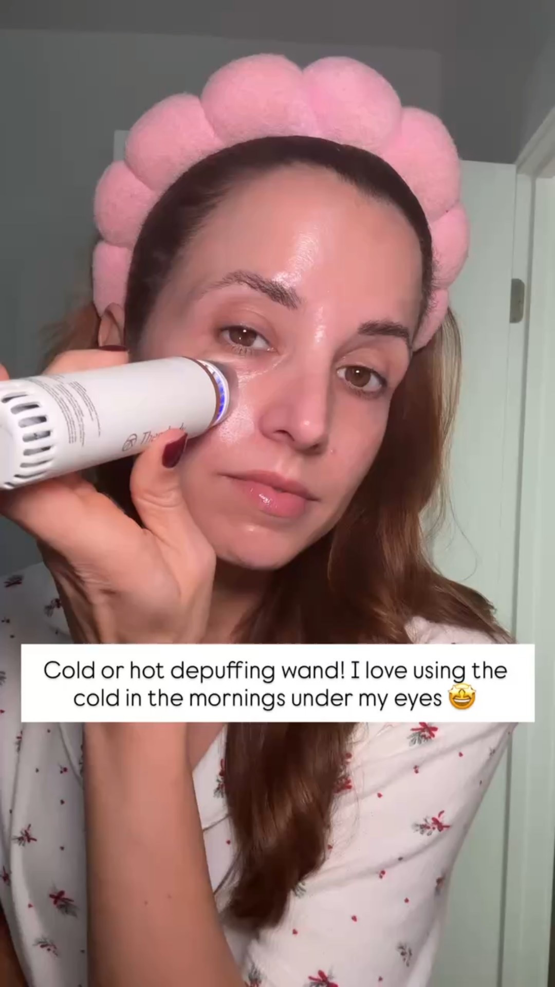 What I would bring to a favorite things party! Gift ideas for her. Gift ideas for mom. Gift ideas for sister. Gift ideas for best friend. I have and love these items! Thermabody depuffer for eyes and face!


#LTKHoliday #LTKGiftGuide #LTKBeauty