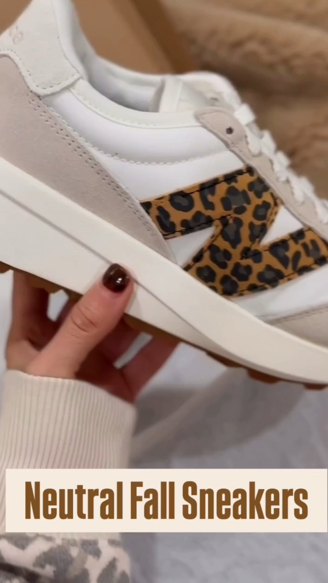 Neutral fall sneakers

#LTKootd #LTKSeasonal #LTKdayinmylife