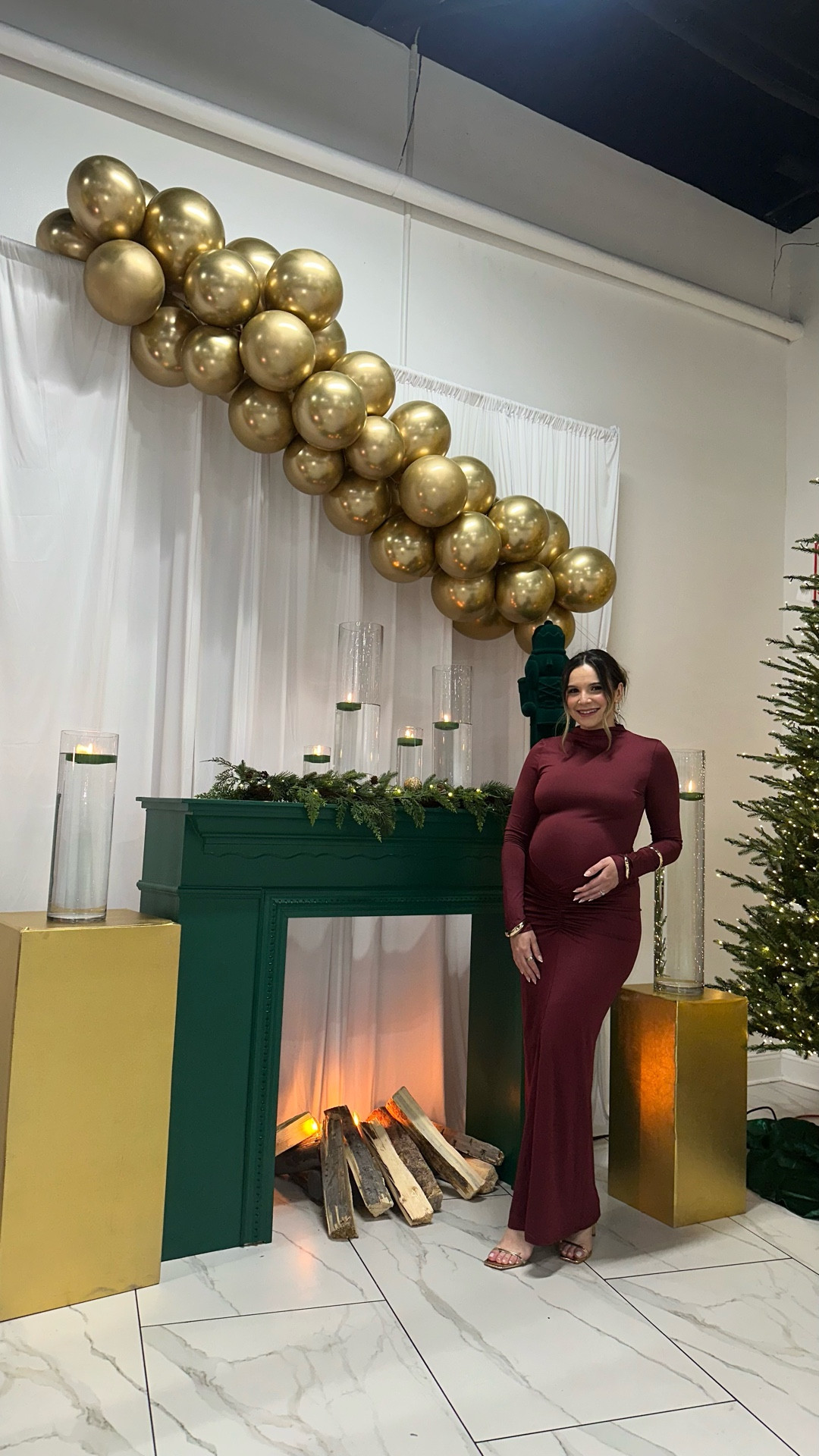 Perfect bump friendly holiday dress ✨♥️

#LTKBump #LTKHoliday #LTKootd