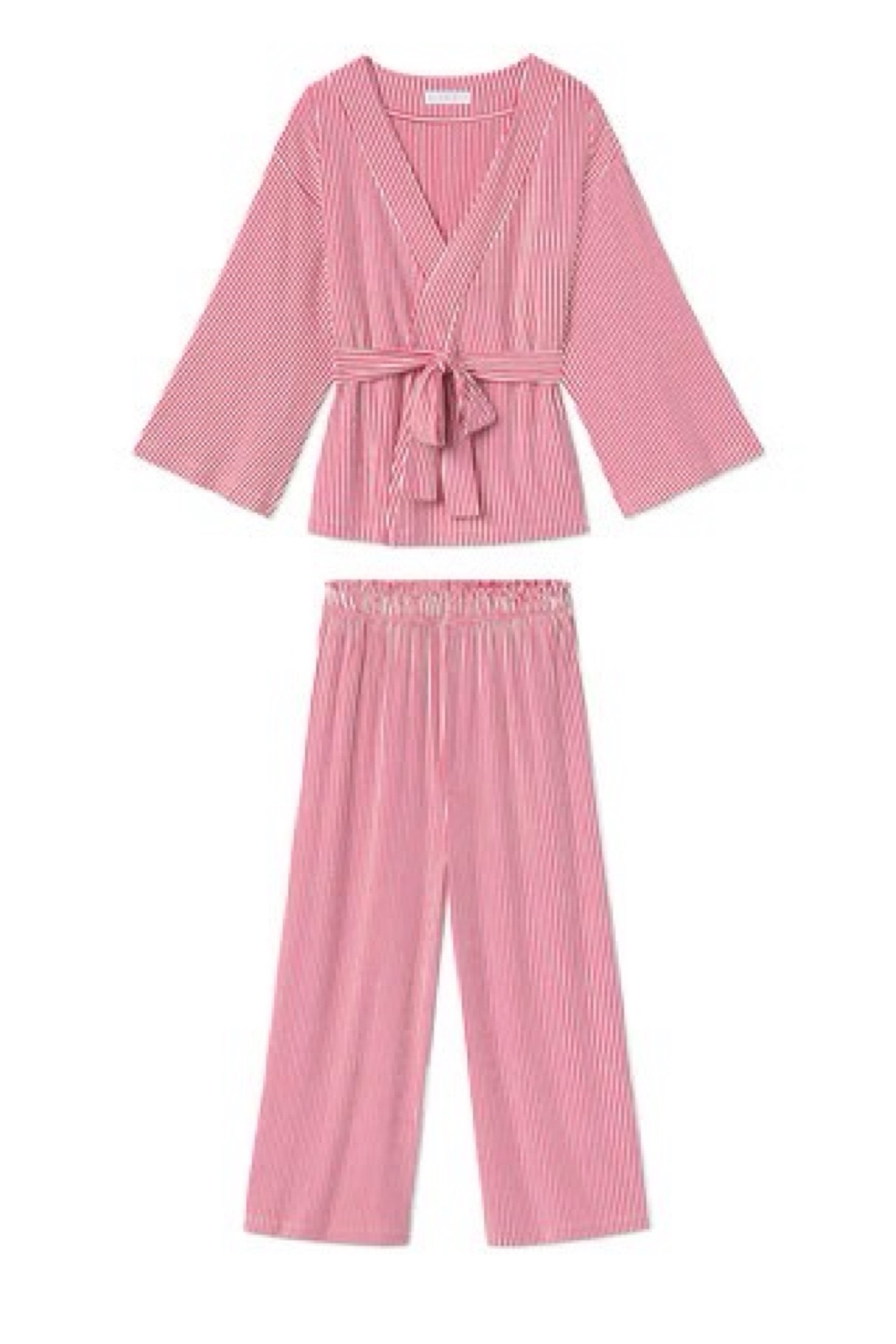 Festive PJ’s that are so incredibly comfortable! Kimono style

#LTKOver40 #LTKSeasonal #LTKHoliday