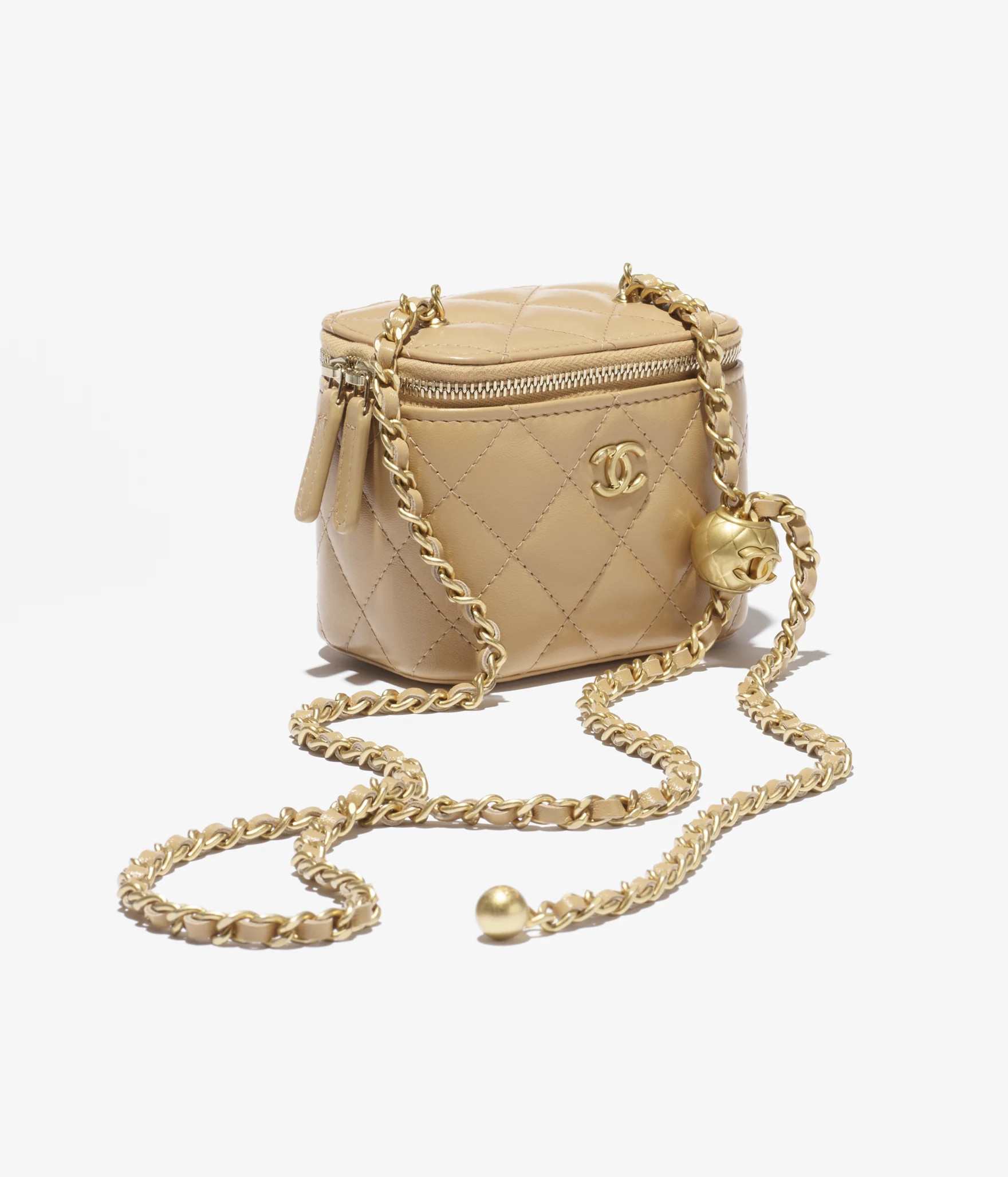 Small vanity with chain - Shiny lambskin & gold-tone metal, beige — Fashion | CHANEL | Chanel, Inc. (US)