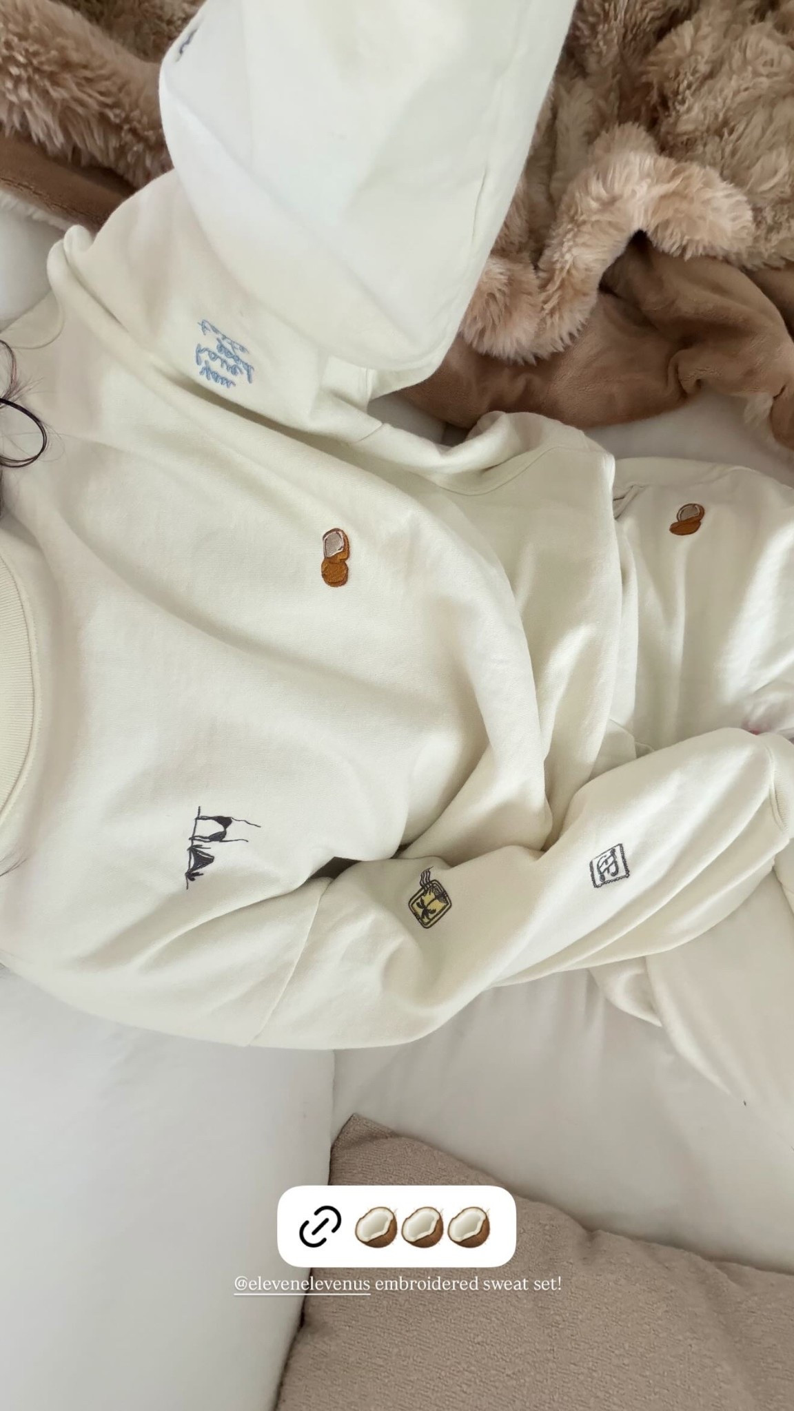 @elevenelevenus embroidered sweat set!