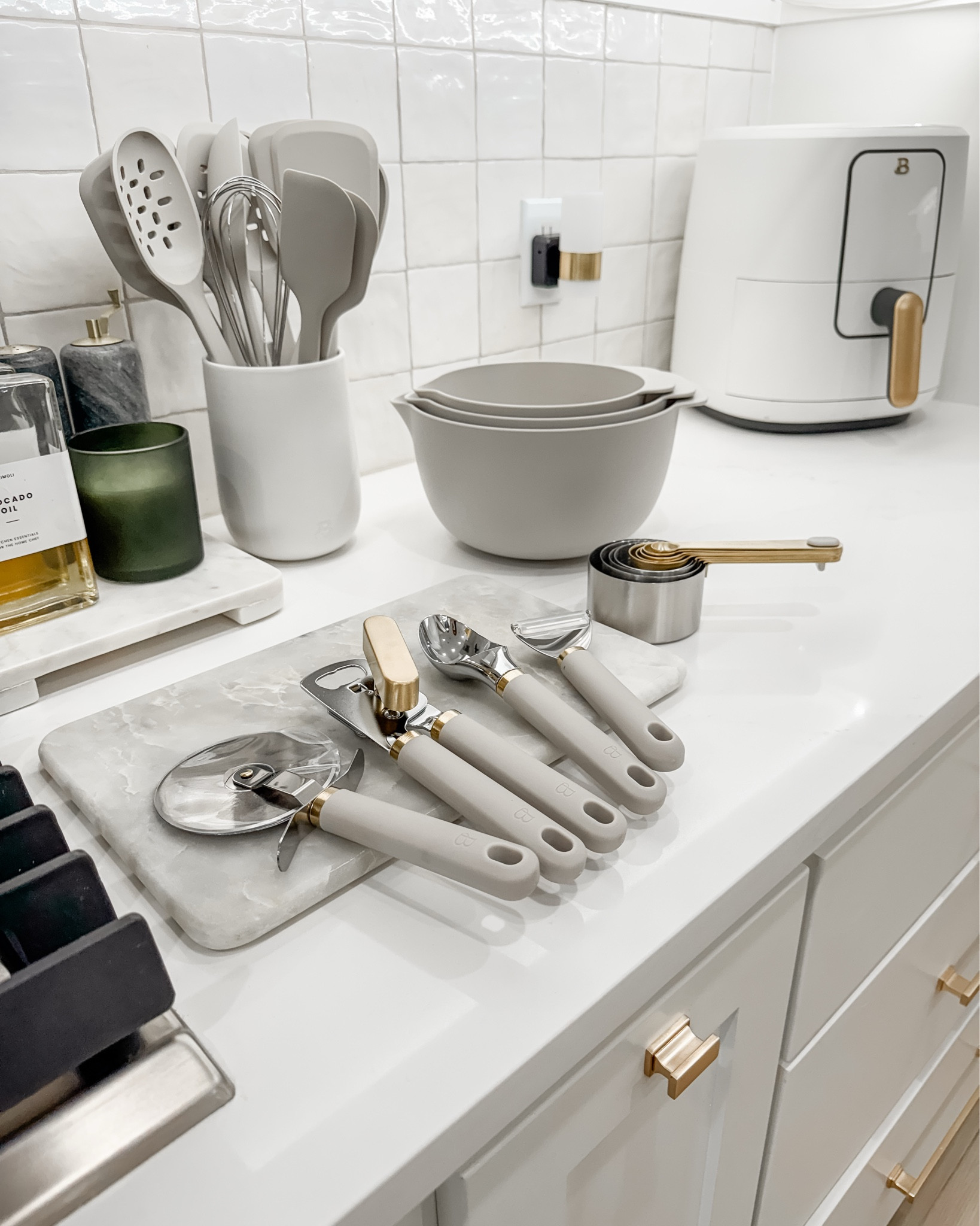 Happy New Year! Every year I like to refresh a space in my home and this year I’m going with the kitchen! #walmartpartner What makes that process even easier and affordable is when @Walmart offers products like these from brands like Beautiful by Drew and The Home Edit! #walmarthome #kitchenupdate #beautifulkitchen #affordablekitchenfinds

#LTKFindsUnder50 #LTKHome #LTKSaleAlert