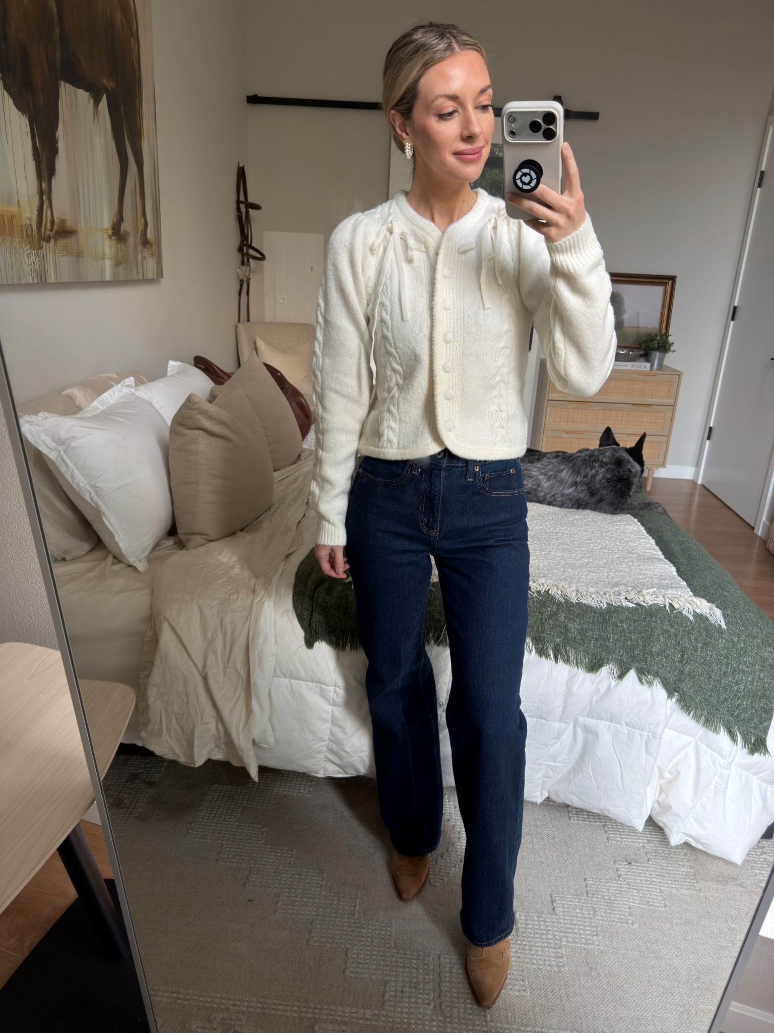 An elevated everyday look. Soft knit cardigan, dark denim and classic boots. The kind of outfit that always works. 

#LTKootd