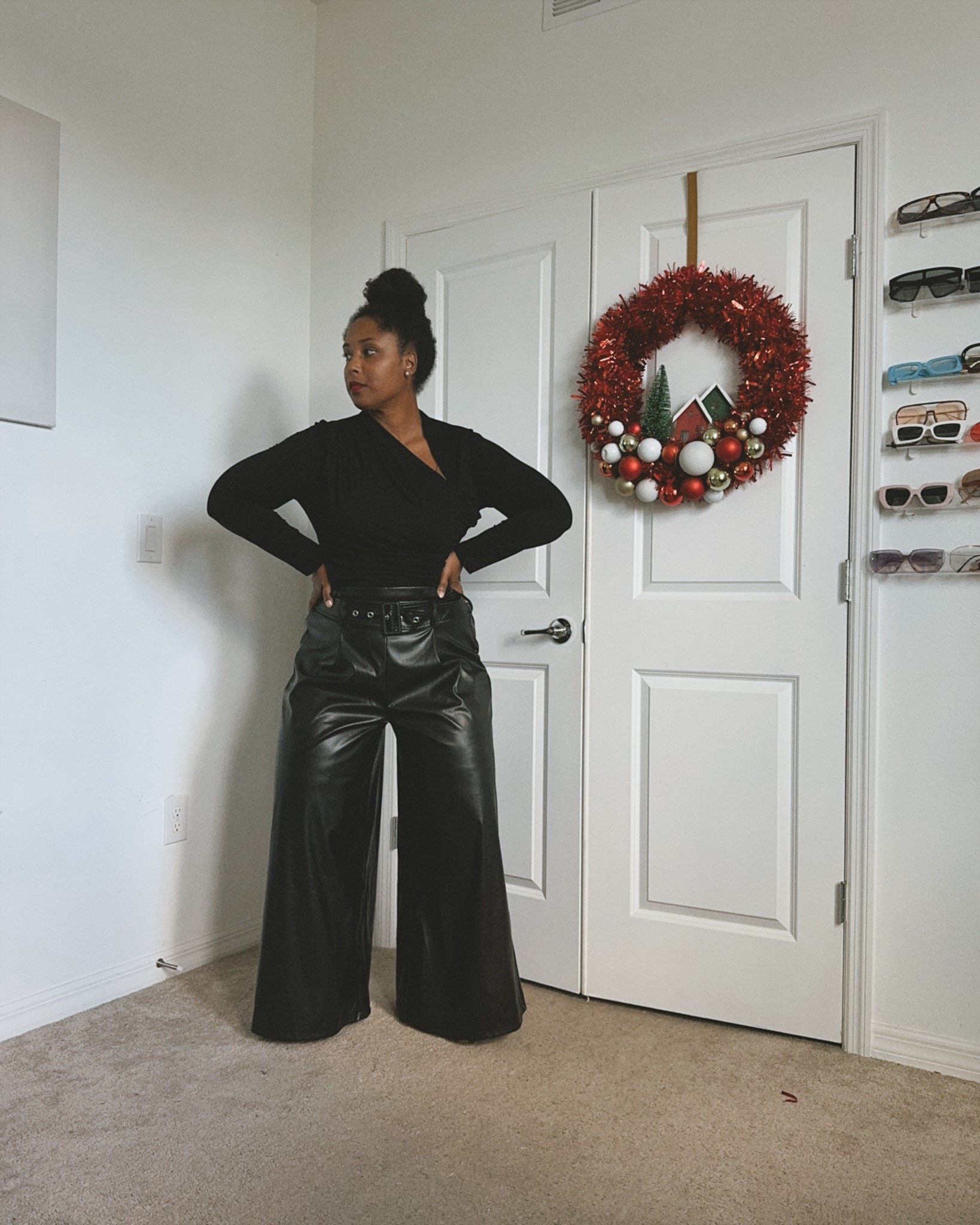 How to wear all black and still look stylish  

#LTKMidsize #LTKOver40 #LTKmomlife