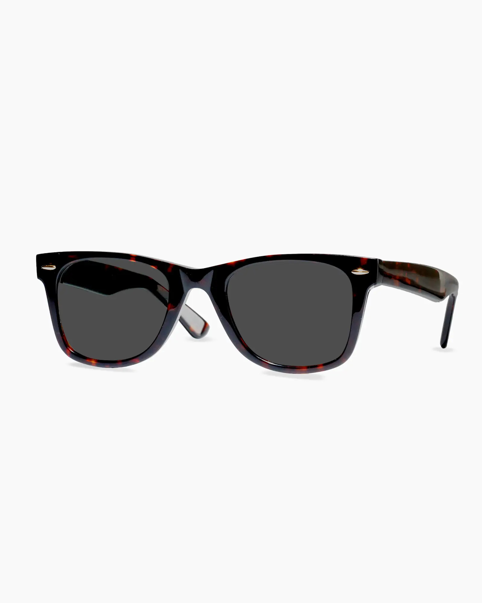 Walker Polarized Acetate Sunglasses in Black with Green lens | Quince