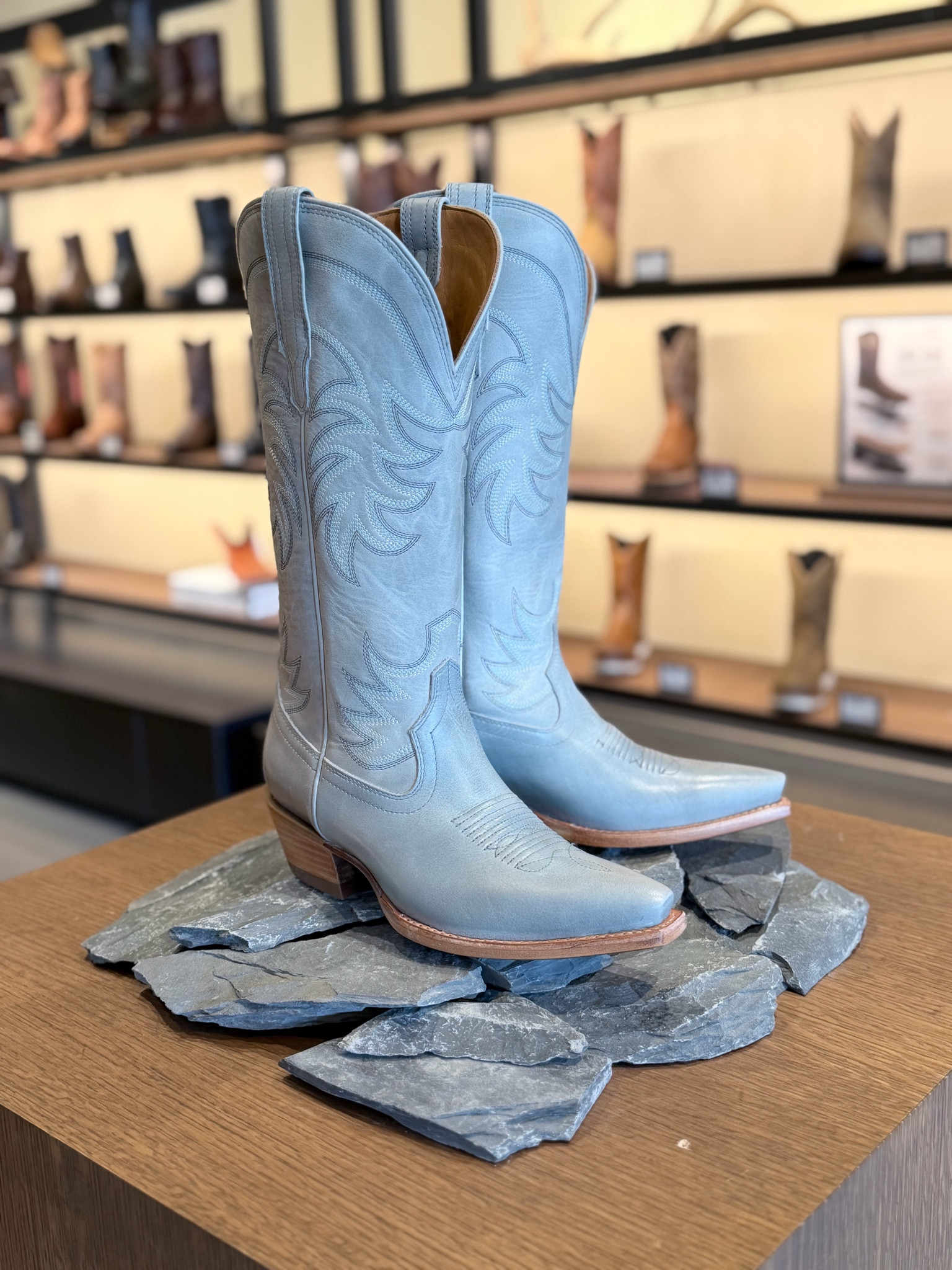 New Boot Goofin and these are the first boots released from the vault! These are the Annie boots in Slate and they are gorgeous! The boots fit TTS and they just restocked in almost all of the sizes!

#LTKOver40 #LTKMidsize