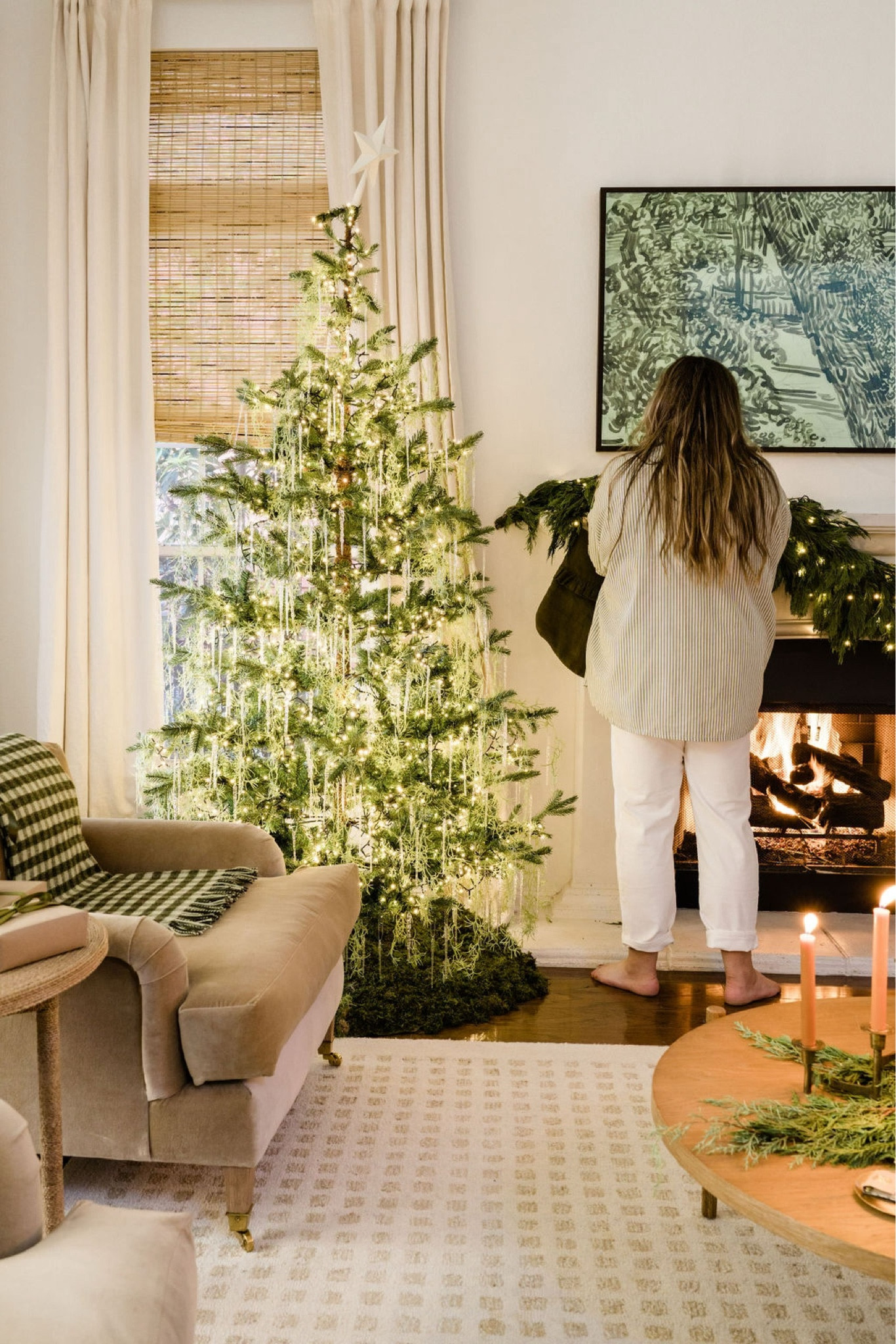 Holiday Home, Home Decor, Living Room, Holiday Decorating

#LTKHoliday #LTKhome #LTKSeasonal