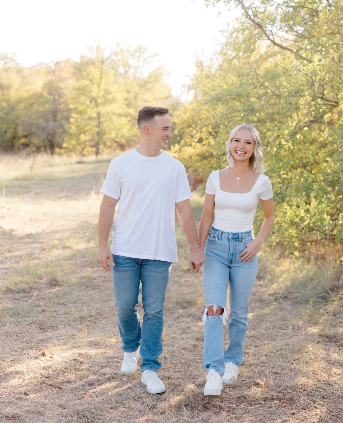 Engagement Photoshoot Outfit | Wearing size 23 short in jeans, xs in bodysuit, both true to size 

#engagementphotoshoot #engagementoutfit #engagementphotoshootoutfit 