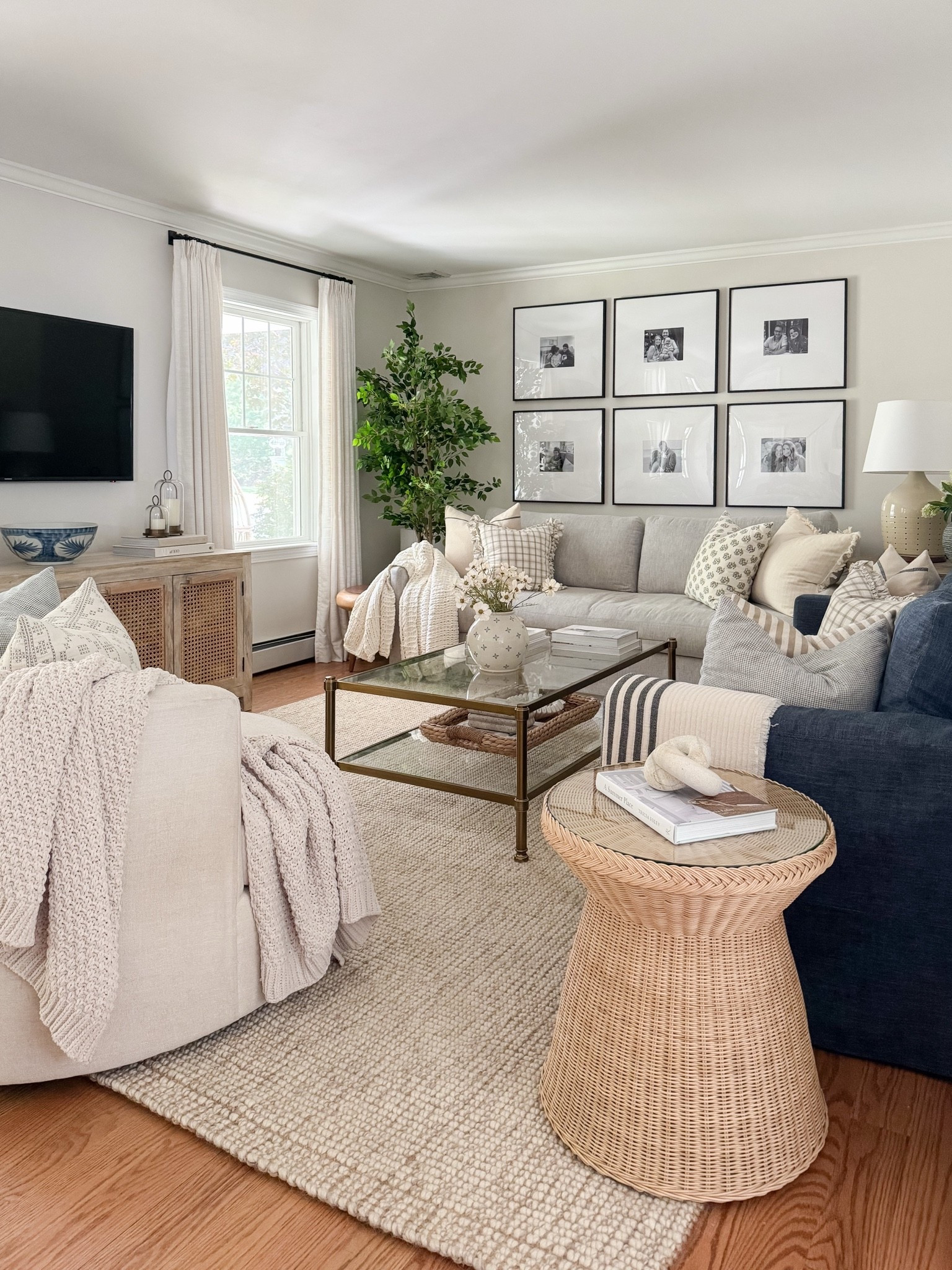 These living room finds would complement a variety of home styles, and I love the mix of high and low price points. Plus, several of these are on sale right now!

#LTKHome
