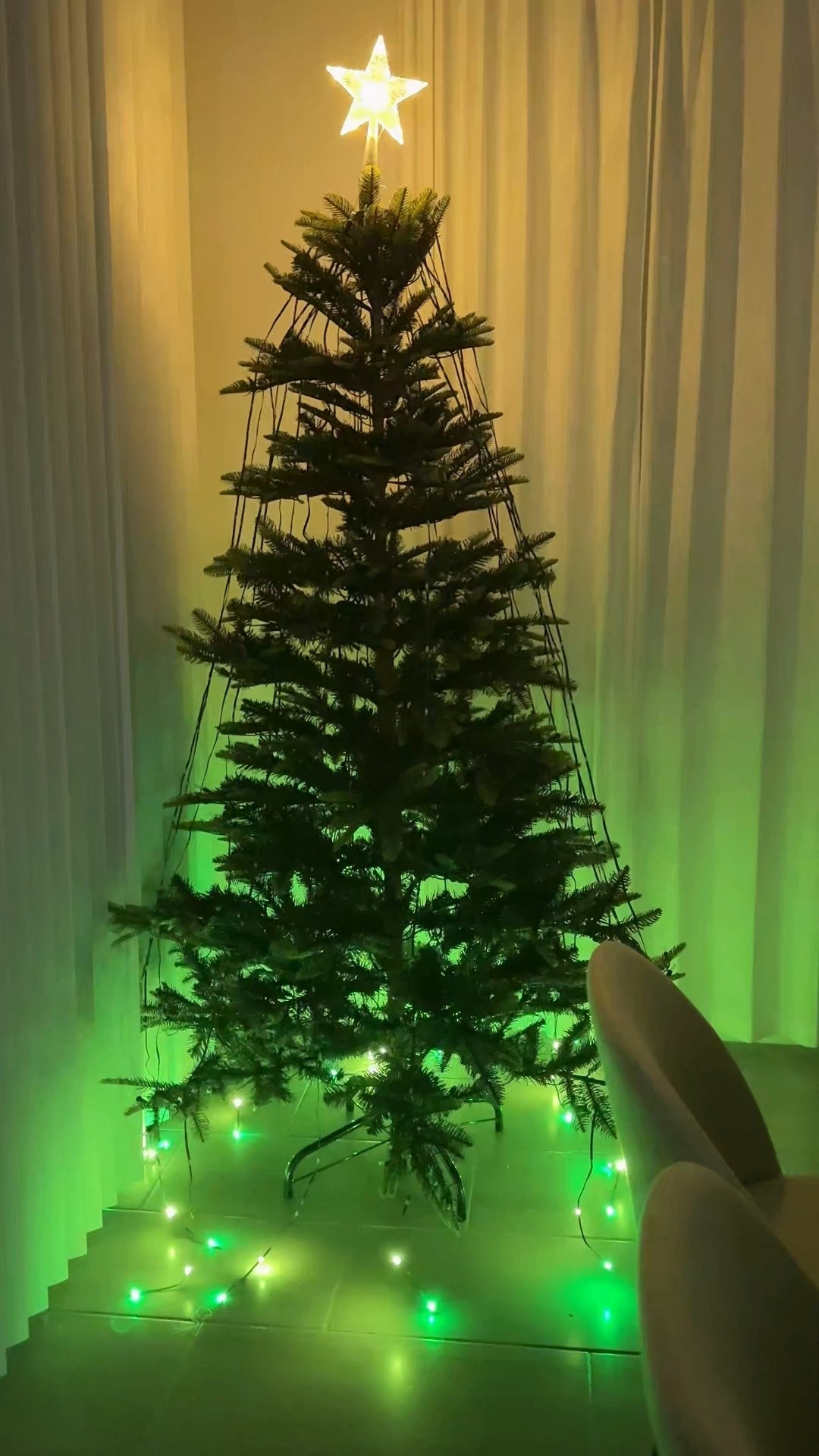 Rgbic Smart Christmas Tree Waterfall Lights, DIY Graffiti, Remote & APP Contro