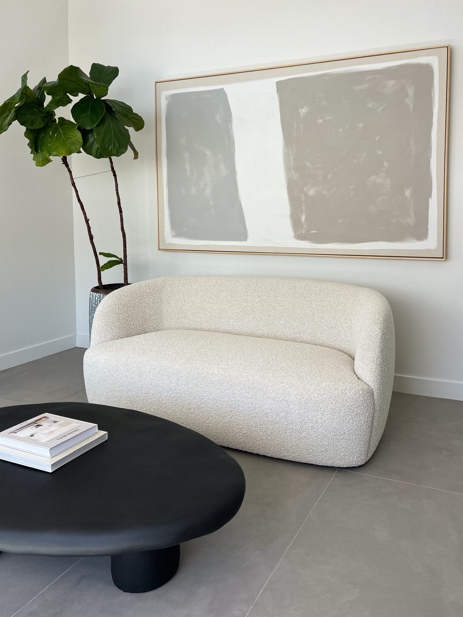 Loving this couch and artwork together! Linked a similar coffee table! 

#LTKhome