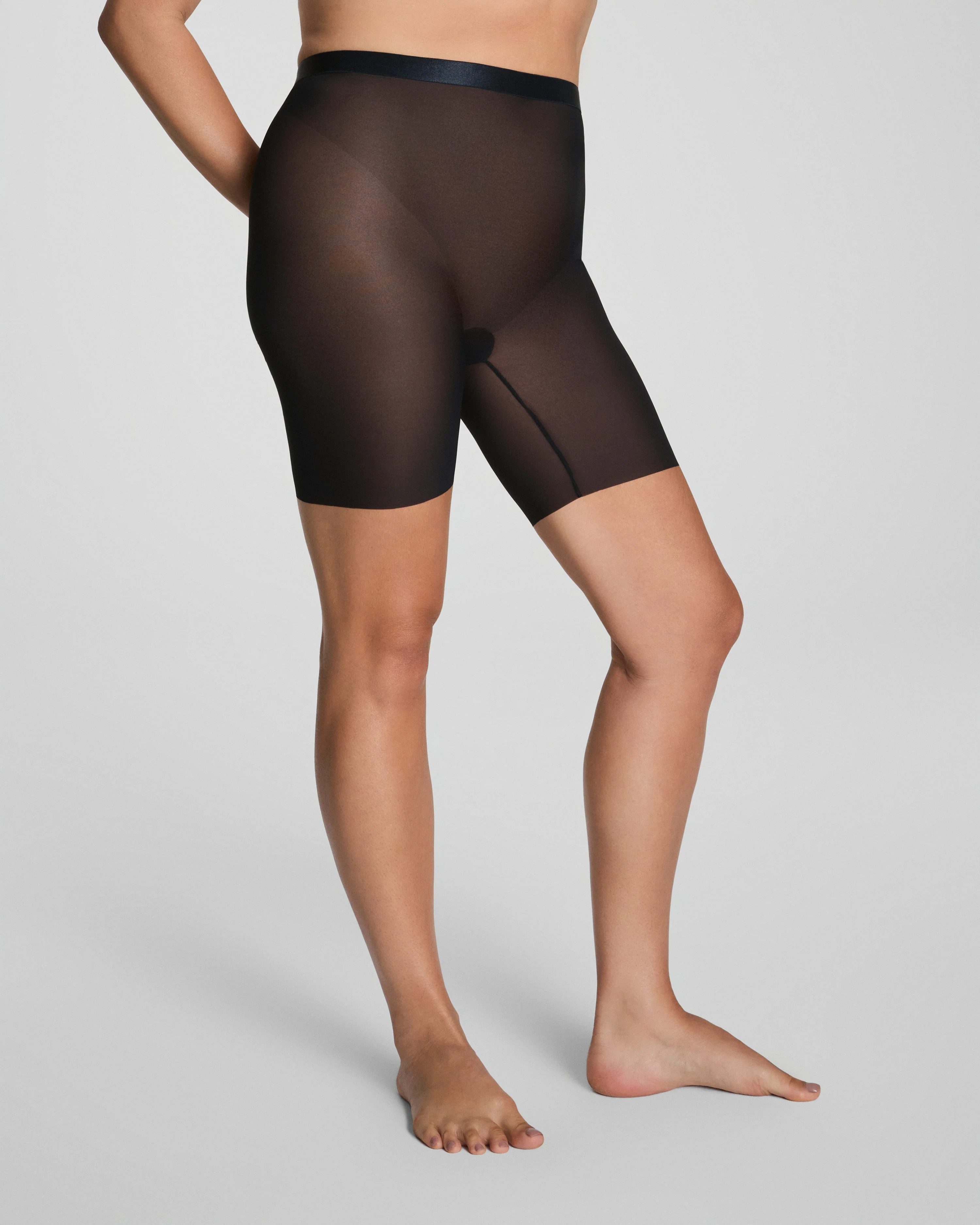 Mid-Thigh Short | Spanx