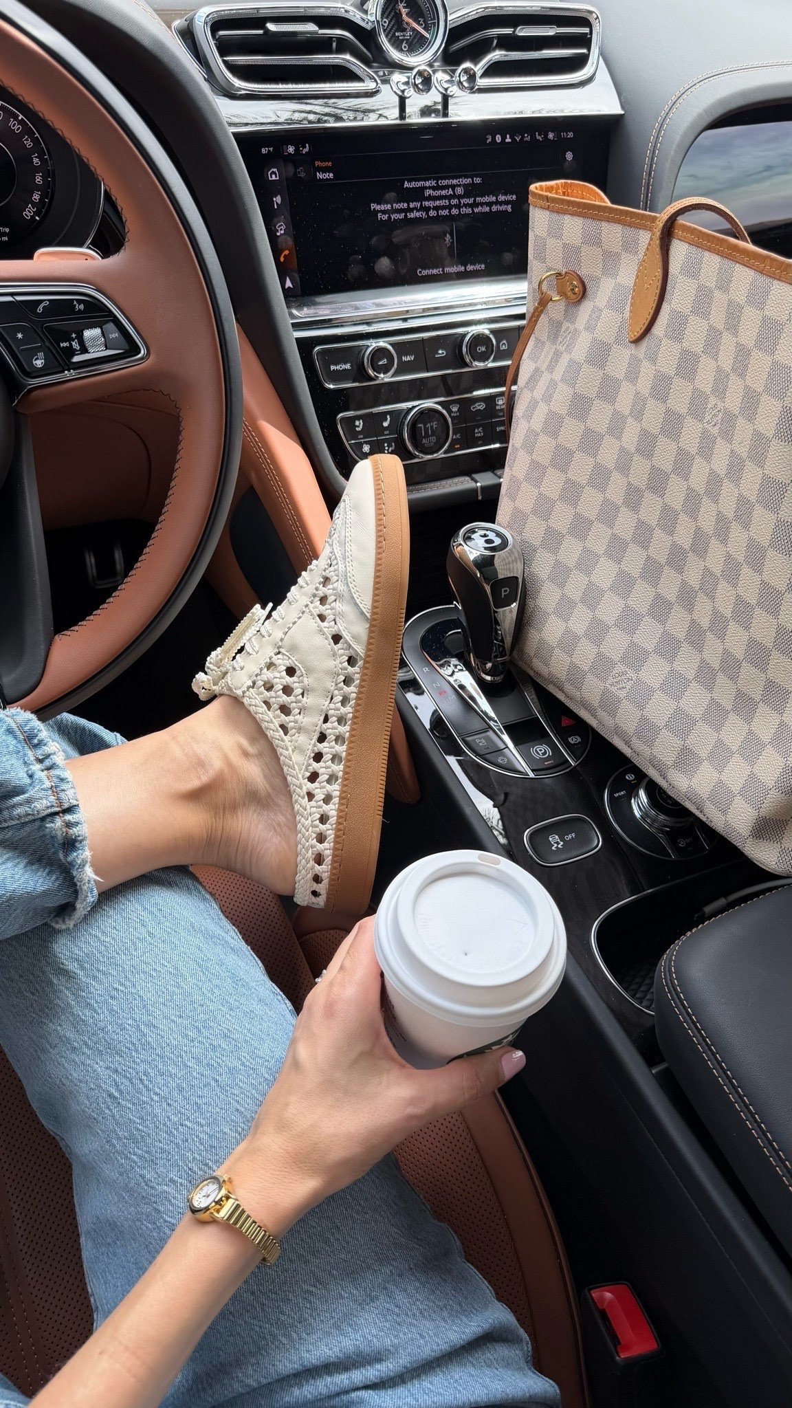 Casual chic mule that I’m obsessed and can’t take it off

#LTKootd #LTKU #LTKOver40