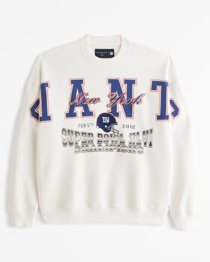 Abercrombie & Fitch Men's New York Giants Graphic Crew Sweatshirt in Cream - Giants - Size XXXL TALL | Abercrombie & Fitch (US)