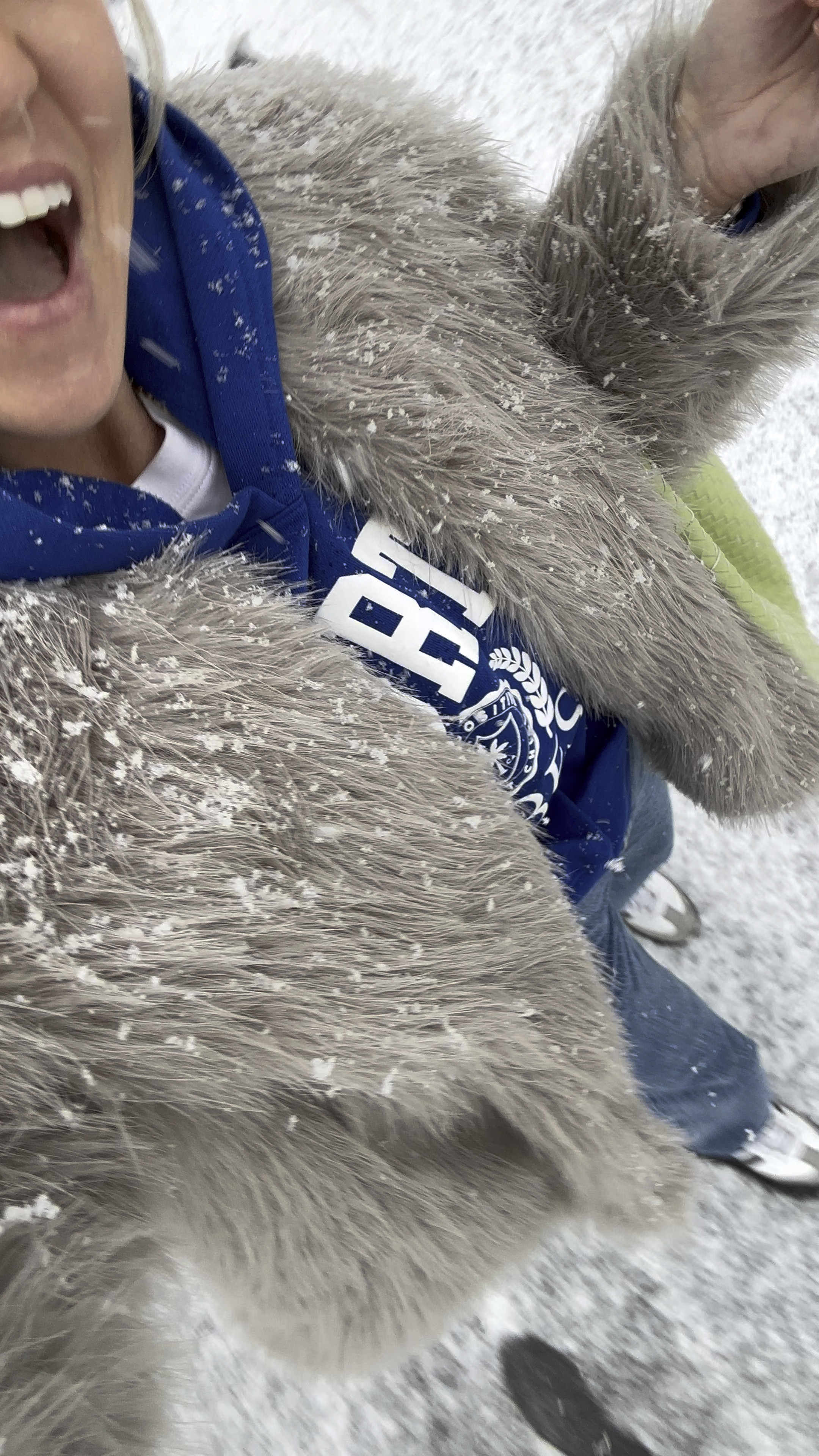 Size small fur coat and size small sweatshirt, denim runs tts! New spring bag! 

#LTKitbag #LTKSpringSale #LTKfindsunder100