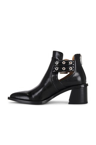 Steve Madden Gatewood Boot in Black Leather from Revolve.com | Revolve Clothing (Global)