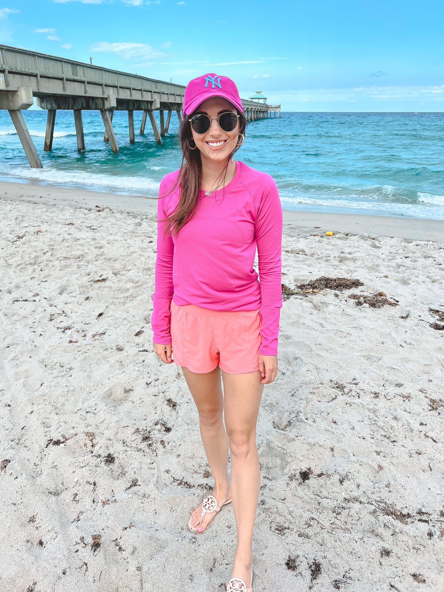 Lululemon swiftly top in sonic pink (size 8) with hotty shorts in raspberry cream (size 6)



#LTKSeasonal #LTKunder100 #LTKfit