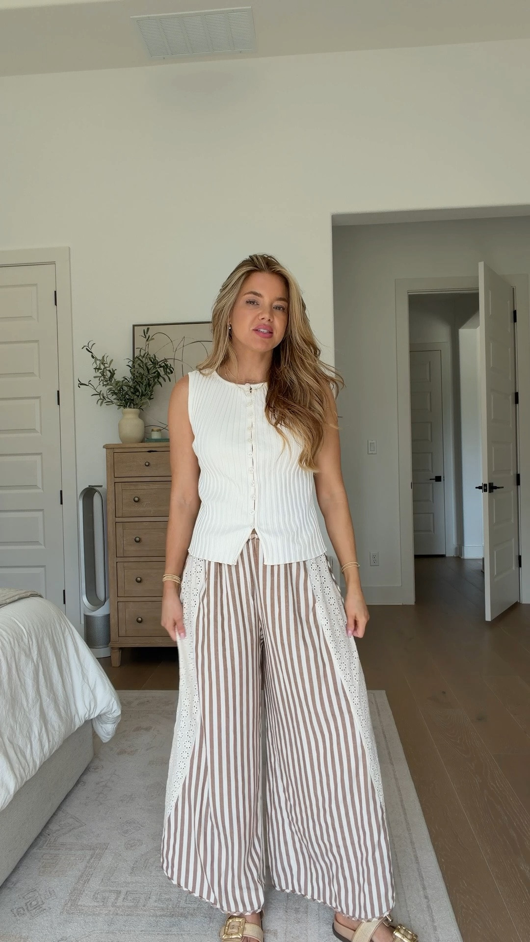 top: small // pants: xs (exchanged for a small & they’re more comfy!)