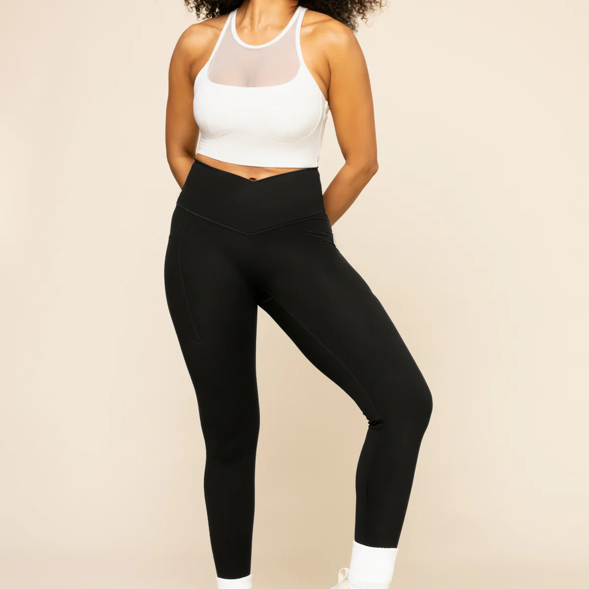 Crisscross Hourglass® Leggings with Pockets - Black | POPFLEX