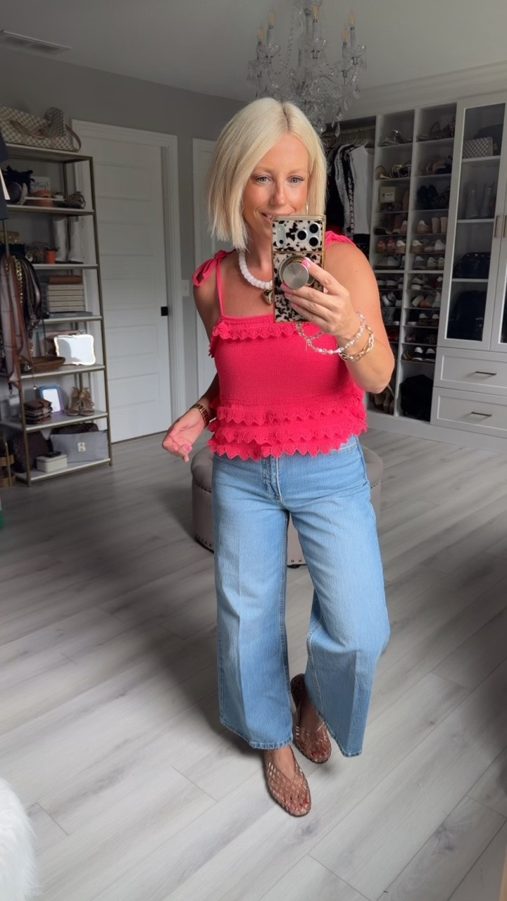 This tank is on major sale!!!
Size small
Jeans size 4

#LTKSaleAlert #LTKootd #LTKmomlife