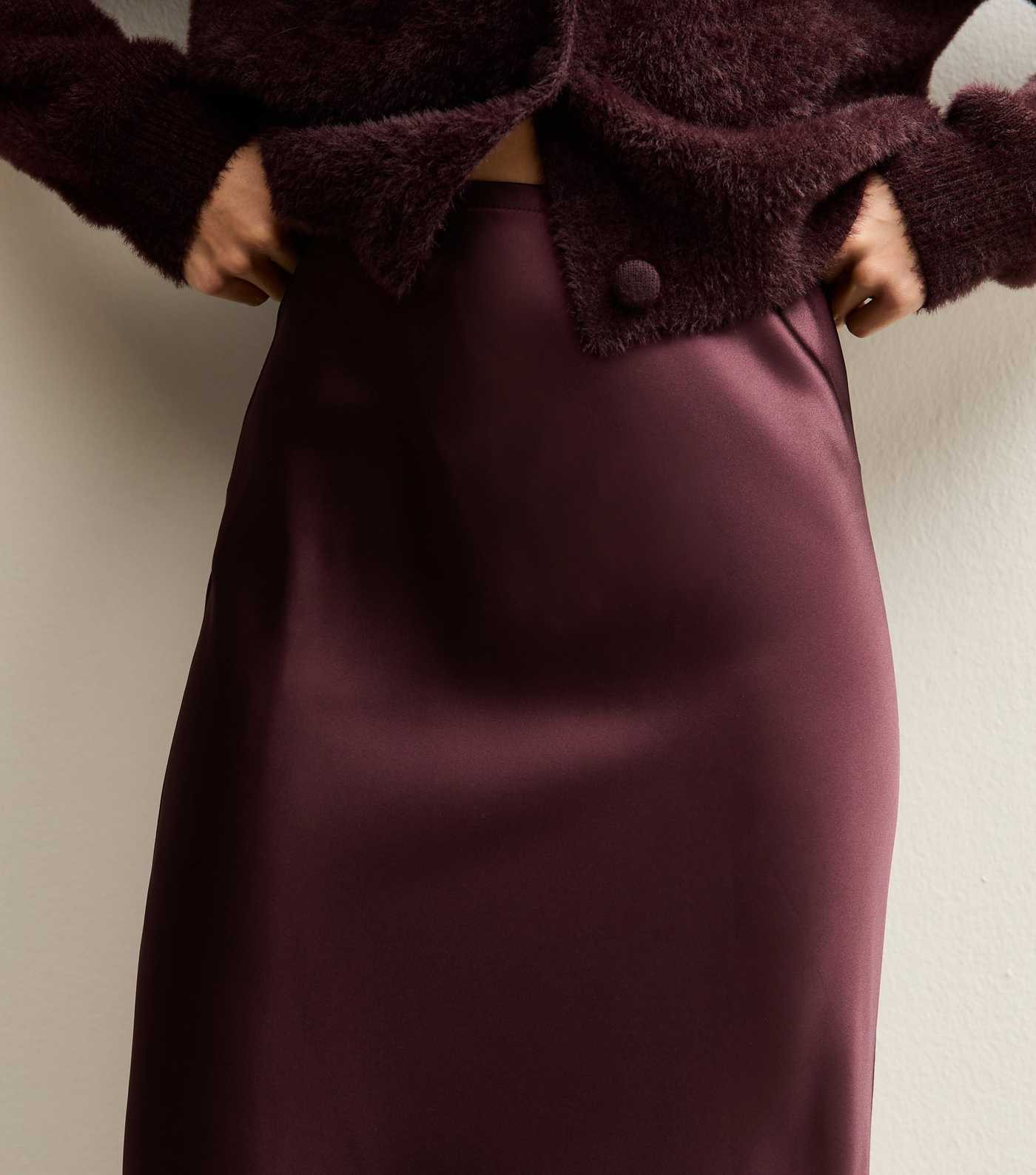 Dark Burgundy Satin Bias Cut Midi Skirt | New Look | New Look (UK)