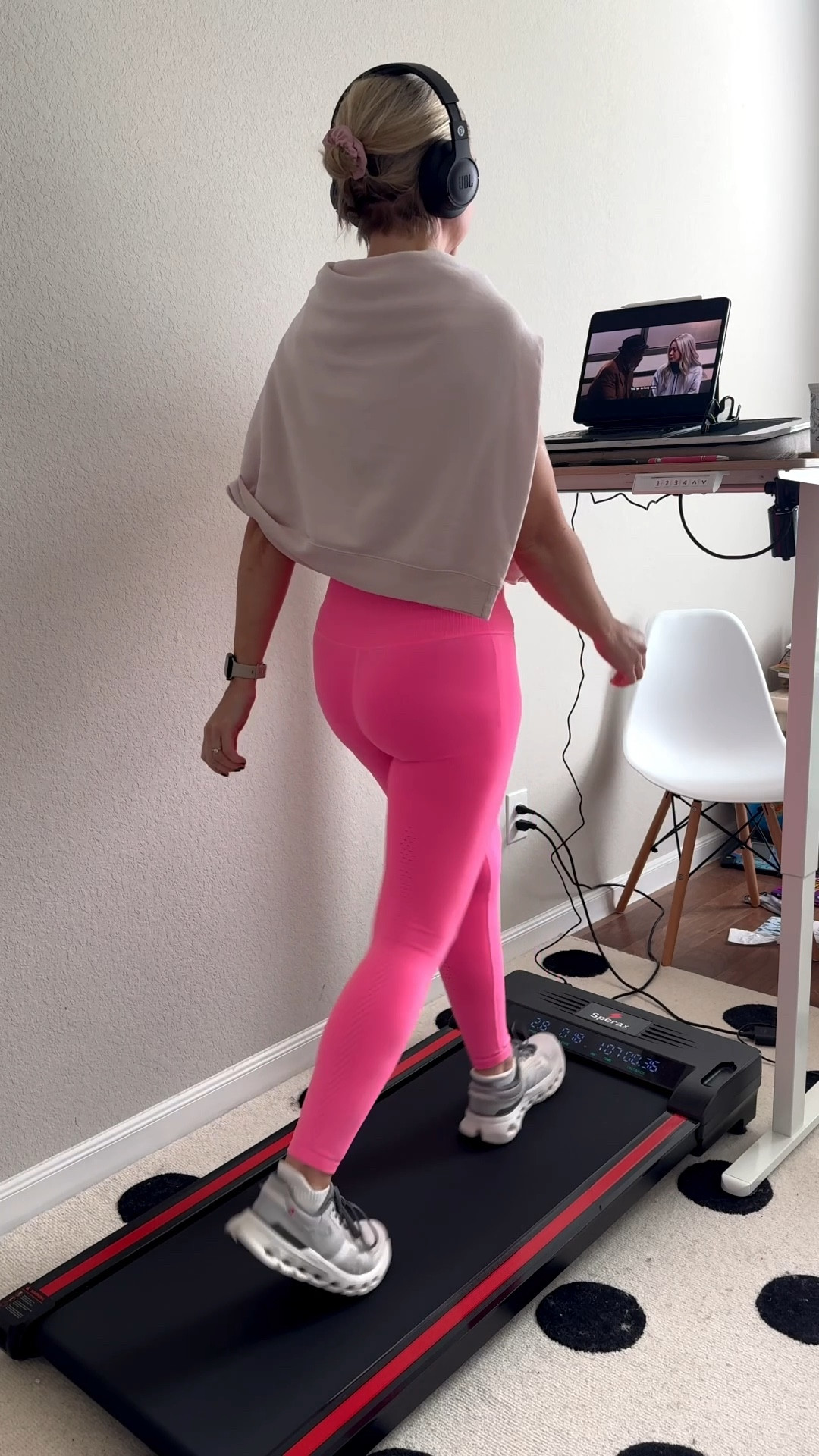 Daily walking on the walking pad; my goal is to get around 10k steps per day in midlife besides strength training and cardio.

This setup allows me to walk every day from the comfort of my home - I watch tv or work with the adjustable desk while I walk

#LTKmomlife #LTKfitnessgoals #LTKOver40