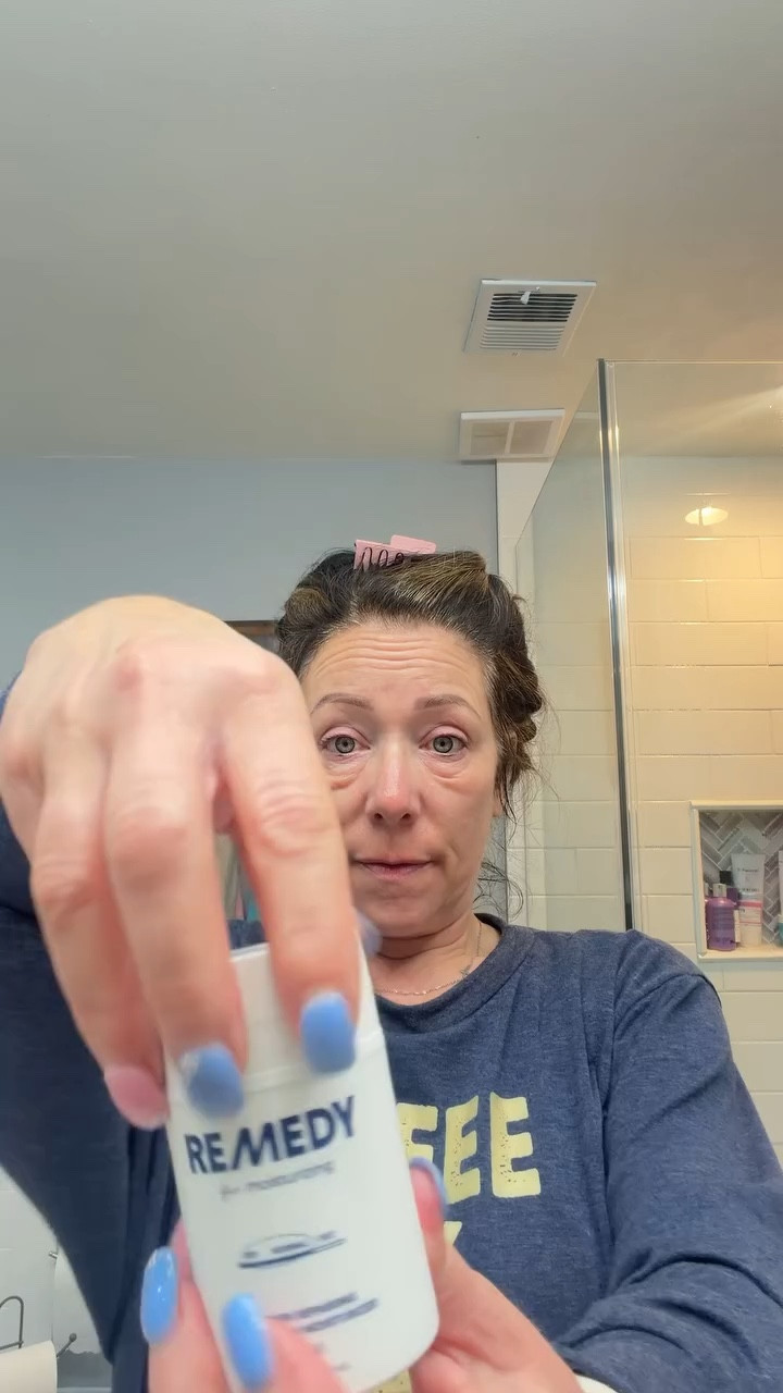 Remedy skin barrier moisturizer helps hydrate and support the skin barrier, improving dryness and overall skin comfort.@Remedy Science