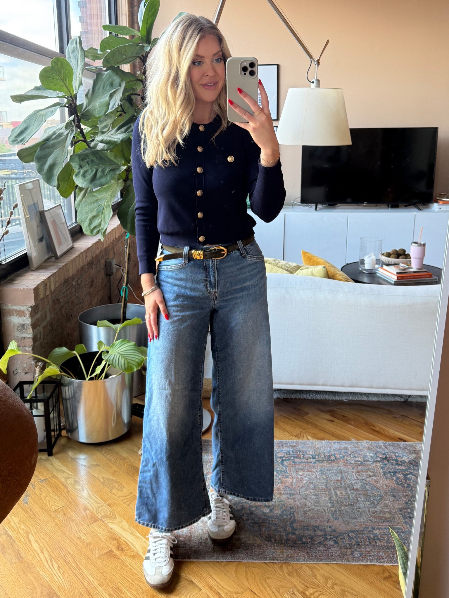 Jeans and sweater weather

Sweater: L’Agence
Jeans: Levi’s baggy dad
Shoes: Sambas

Fall fashion, Demin, sweater weather, ootd, outfit inspo, business casual, workwearr

#LTKSeasonal #LTKFallSale #LTKWorkwear