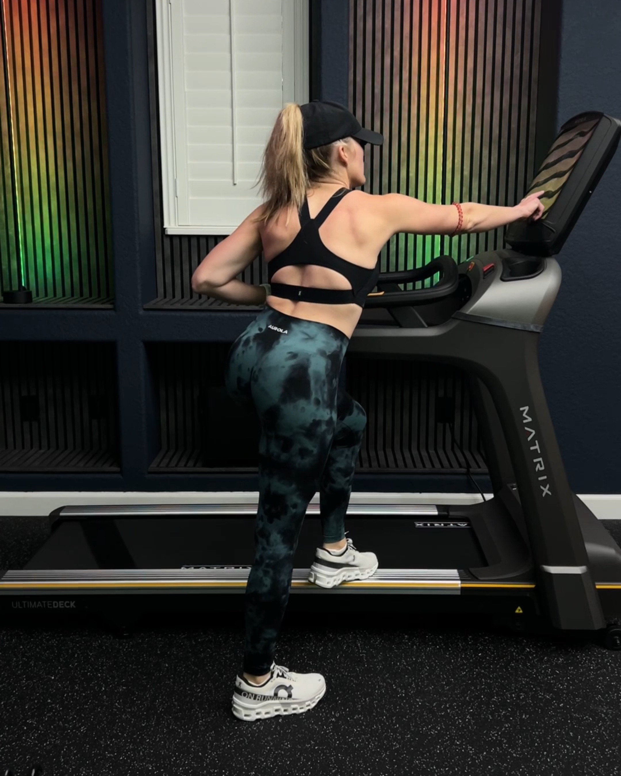 Everyday gym fit - toe spacers + squat proof leggings + max cushion running shoes 

#LTKFitness #LTKFindsUnder50