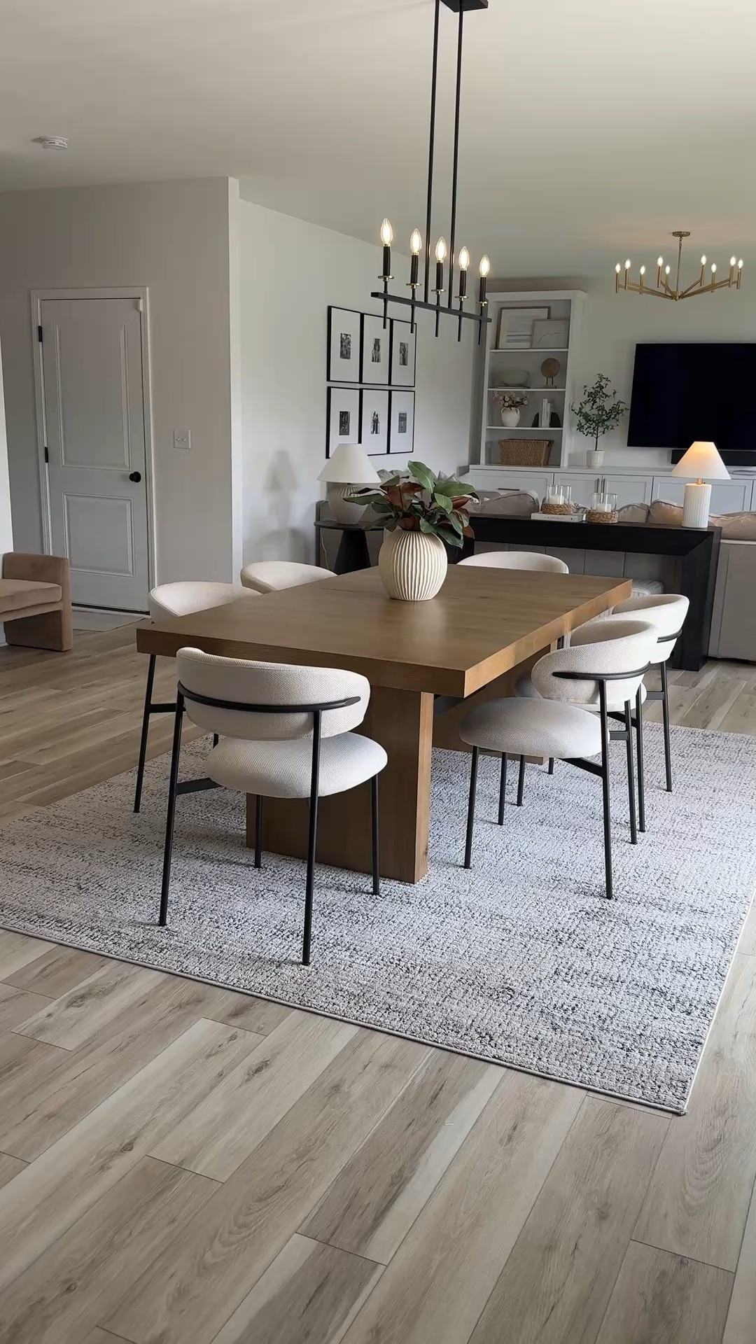 Dining area views 😍

My Builtins are custom but I linked some similar options 


#LTKHome