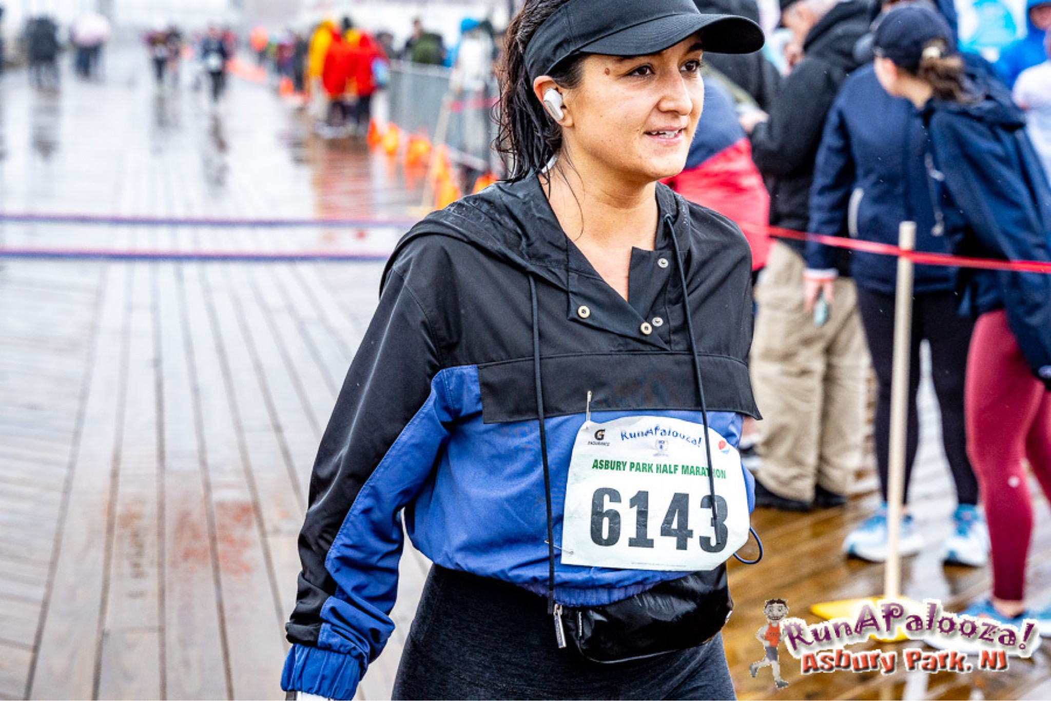 Half marathon outfit reveal!

Running outfit, marathon outfit, alo yoga, beyond yoga, space day leggings, best workout leggings, Amazon finds, fitness gear 

#LTKxadidas #LTKfit