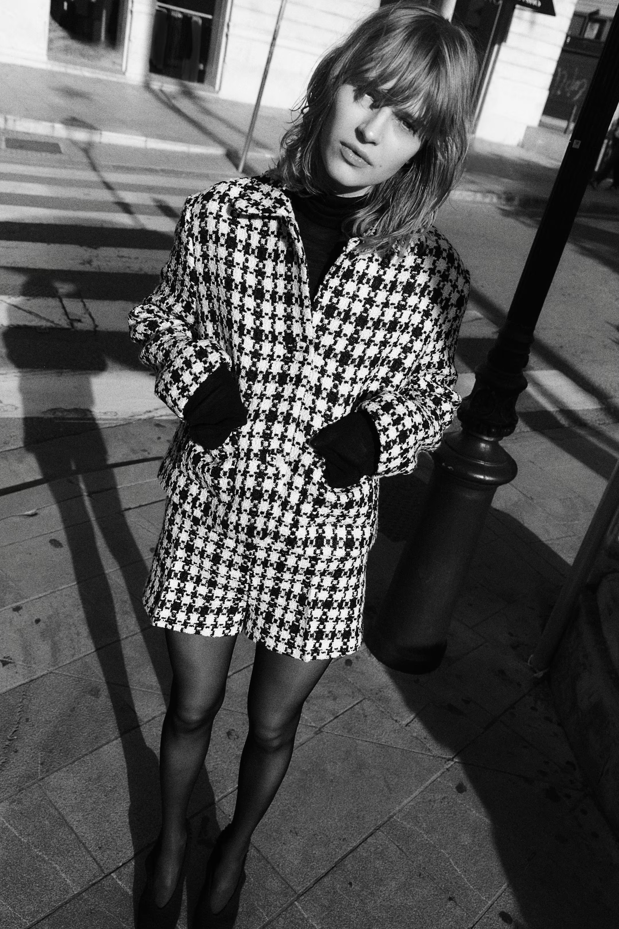 Jacquard-Weave Shorts - Cream/black checked - Ladies | H&M US | H&M (US + CA)