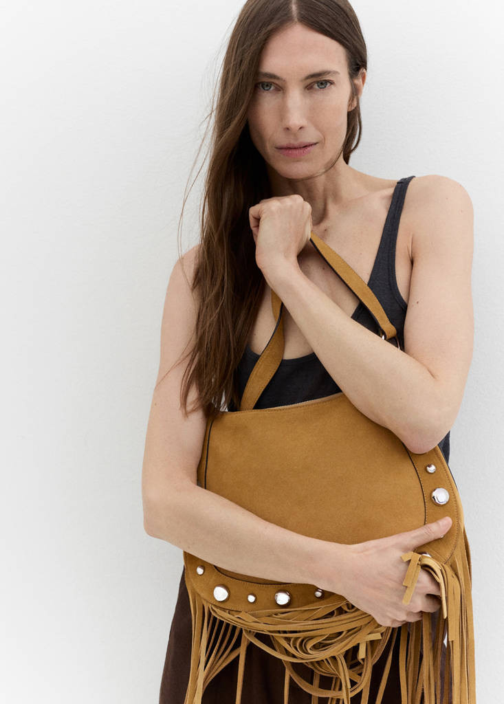 Suede bag with fringes and stud details mustard - Women - One size - MANGO | Mango (US/MX/AU)