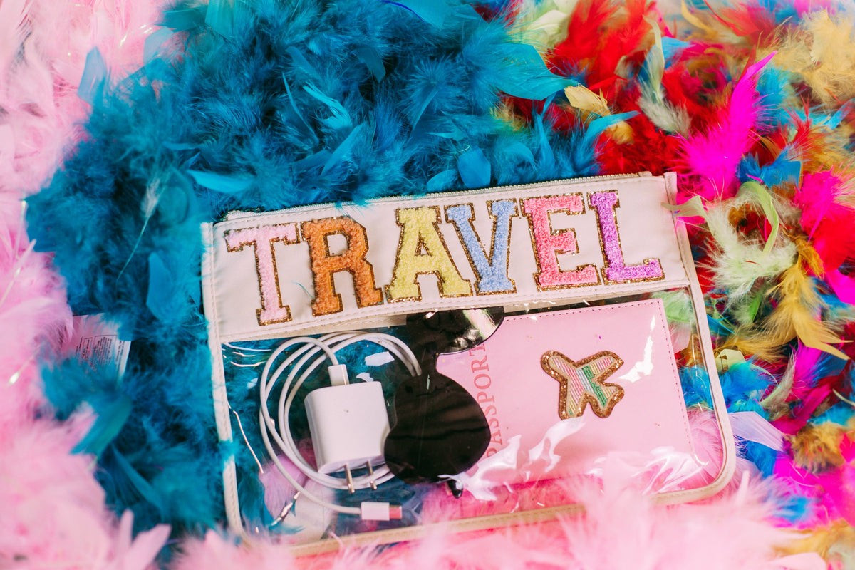 Travel Clear Pouch | KenzKustomz