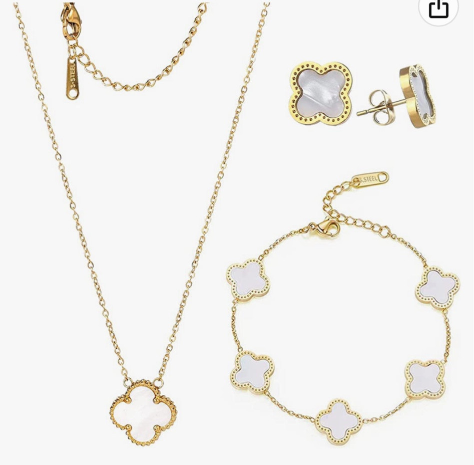 Amazon Van Cleef sets 🖤 $30! https://bit.ly/3jpnscL #amazon Amazon finds

#LTKSale #LTKunder50 #LTKFind