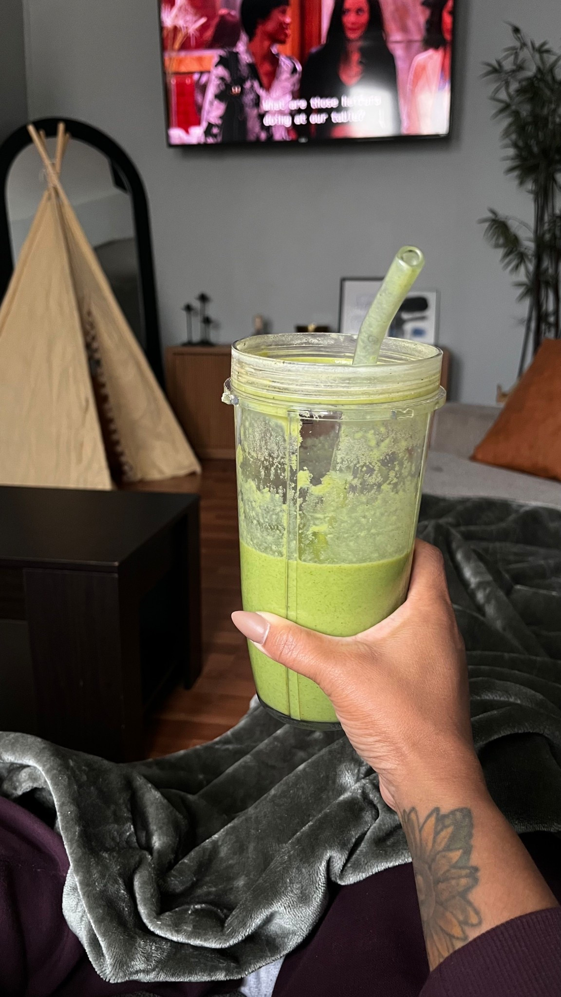 Little mid day couch break with my new favorite creamy smoothie 🥤🍍🥭🍌🥬

#LTKdayinmylife #LTKHome #LTKfoodie