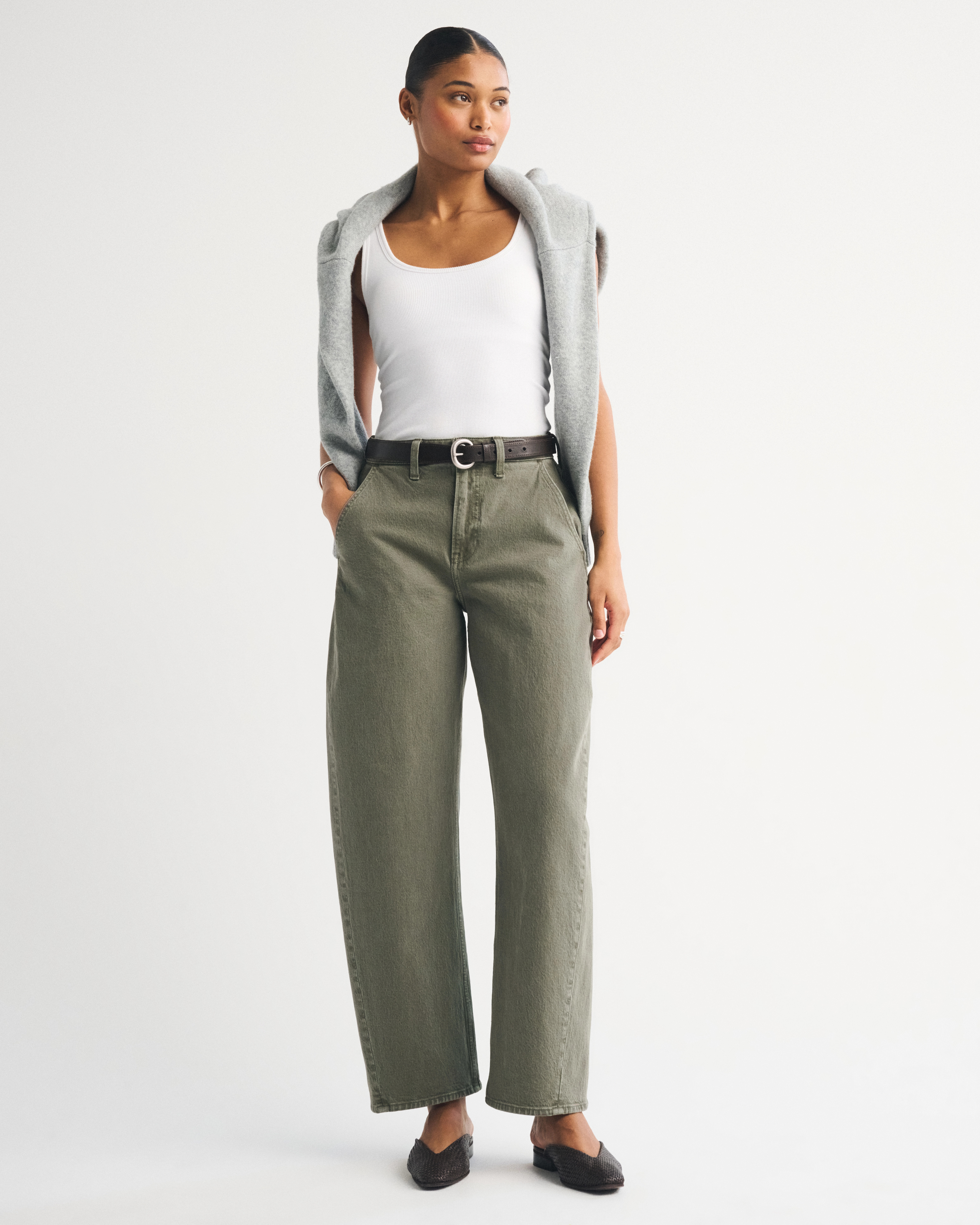 Curve Love High Rise Barrel Olive Jean | Abercrombie & Fitch (US)