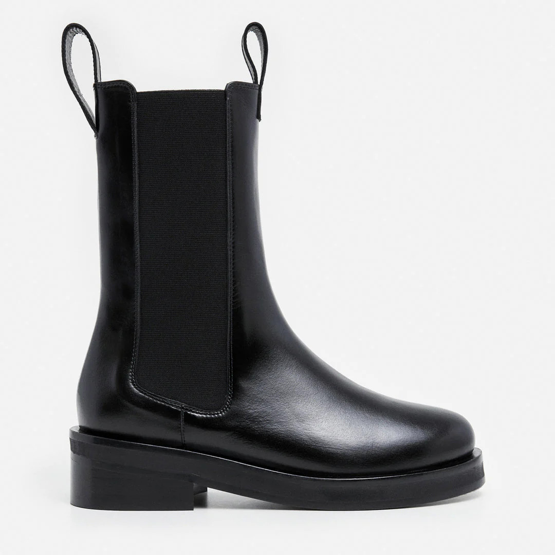 Liana Leather Black | Flattered