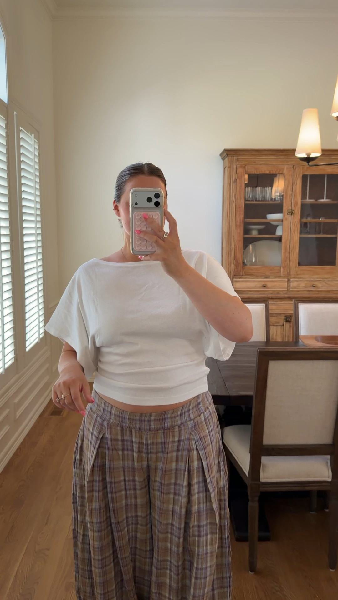 Large in cargo pants, medium in tops and plaid balloon pants I love these for summer super lightweight! Tees are like a true cotton but I love these boat neck wide neck it’s super chic with the tighter waist.

#bresheppard #freepeople #flipflops #havaianas #summerstyle #fallstyle #momstyle

#LTKootd #LTKgrwm