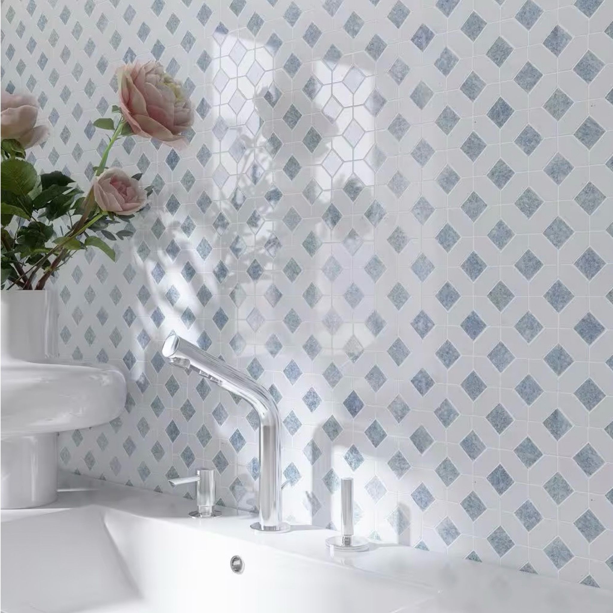Gorgeous, affordable marble and blue mosaic bathroom tile.

Kitchen design, bathroom tile, kitchen tile 



#LTKHome #LTKFindsUnder100 #LTKStyleTip