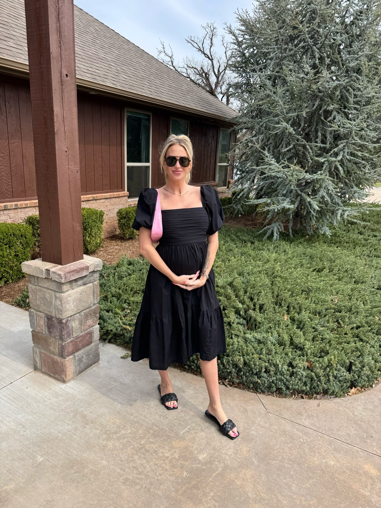 The perfect midi dress!! Bump approved!

#LTKWedding #LTKBump #LTKStyleTip