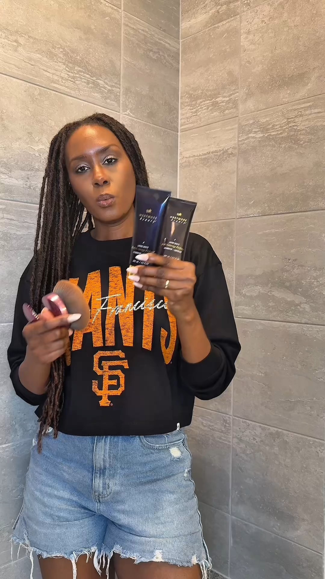 Bronzed perfect skin just in time for Summer!! 🤩✨

#LTKFindsUnder100 #LTKBeauty #LTKOver40