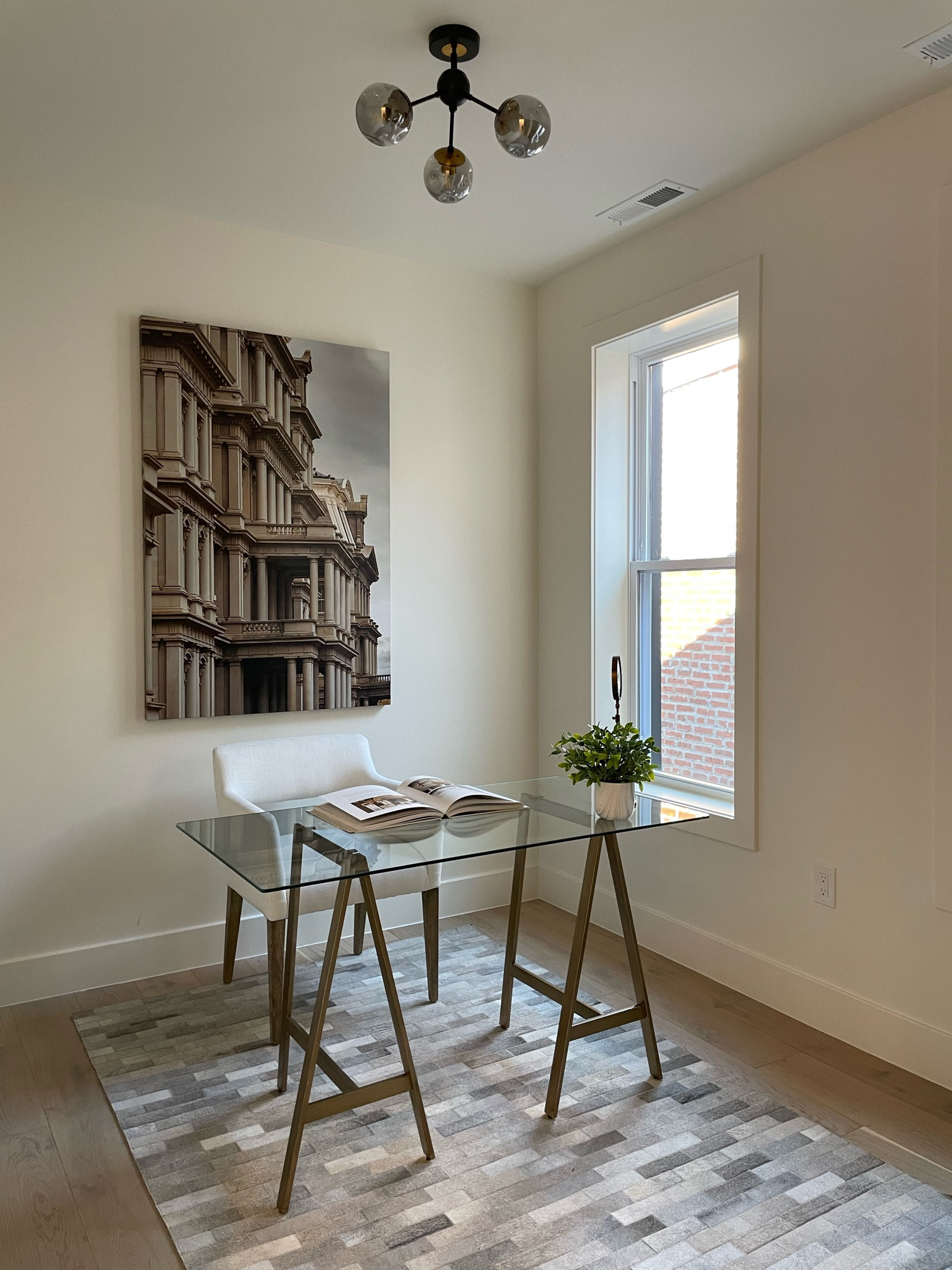 Home office style with luxury home decor inspiration! #homeofficedecor #homeoffice #luxuryhome #luxurydecor

#LTKstyletip #LTKhome #LTKfamily