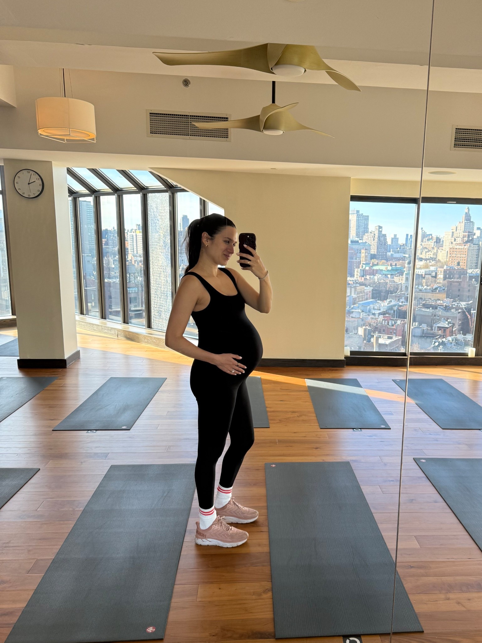 Living in this bumpsuit third trimester (33 weeks today) 🖤🤰🏽 so many ways to dress up or down! Wearing size S & under $50! 



#LTKBaby #LTKBump #LTKFindsUnder50